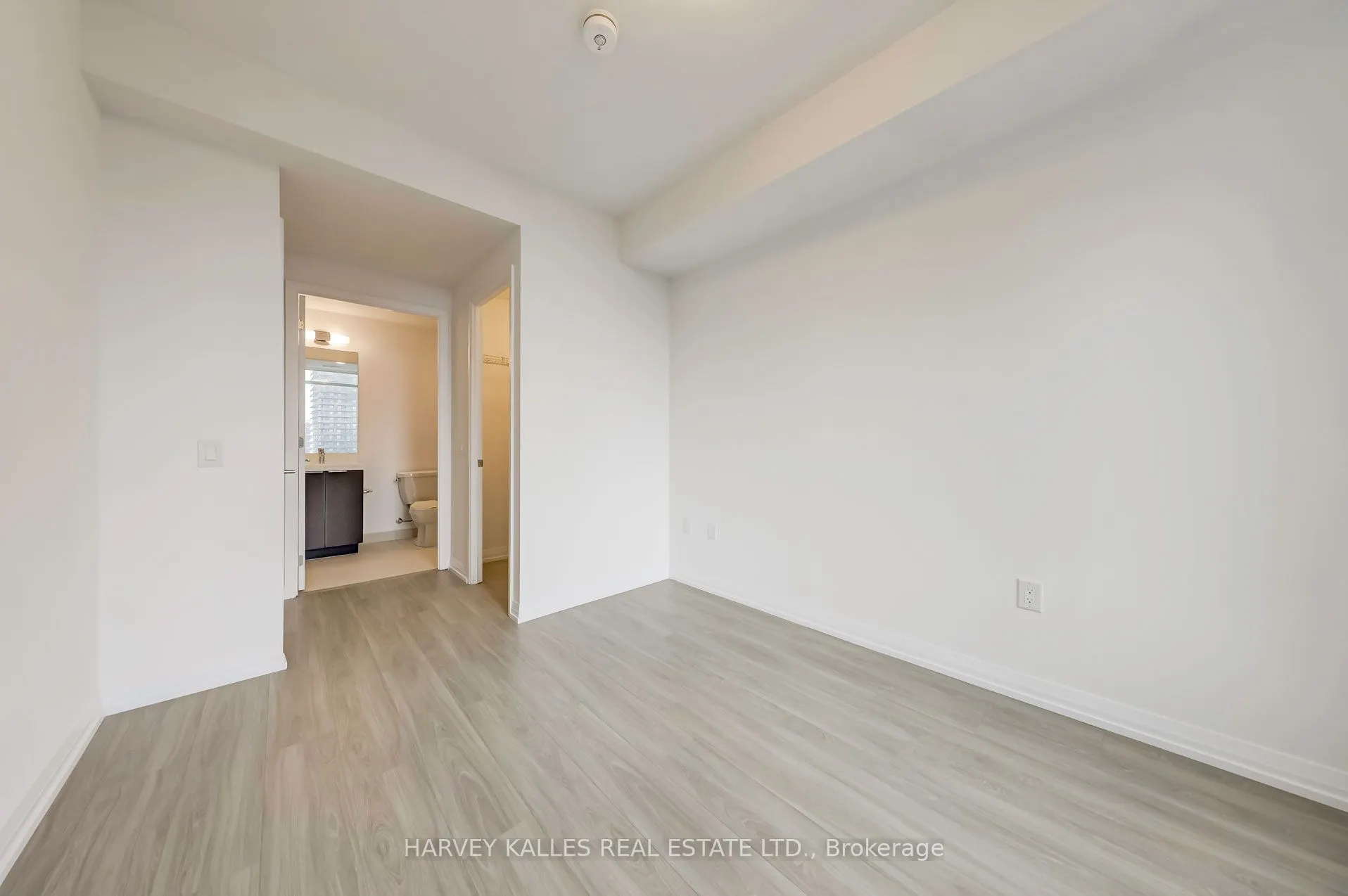 25 Holly Street #PH03
