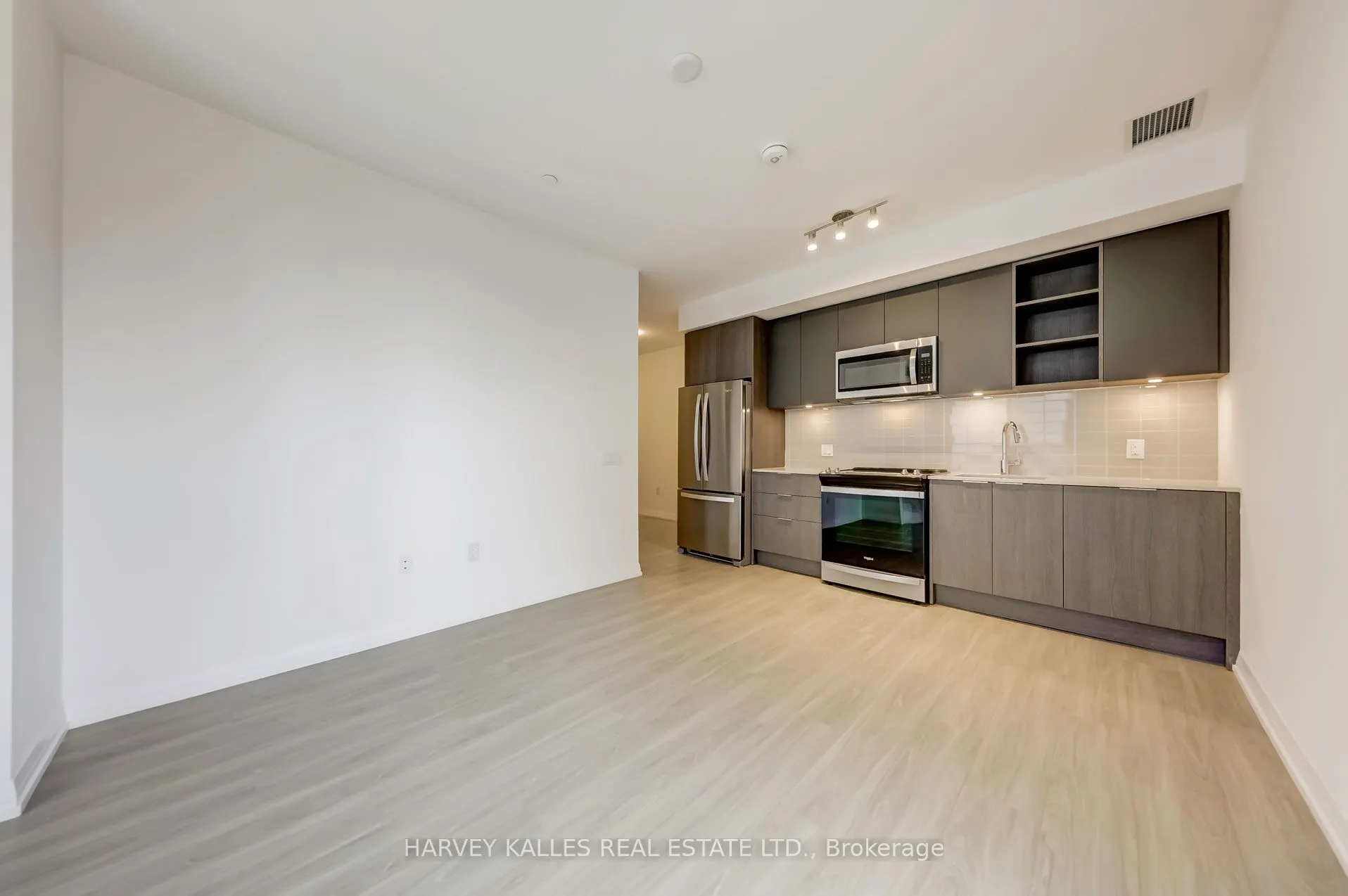 25 Holly Street #PH03
