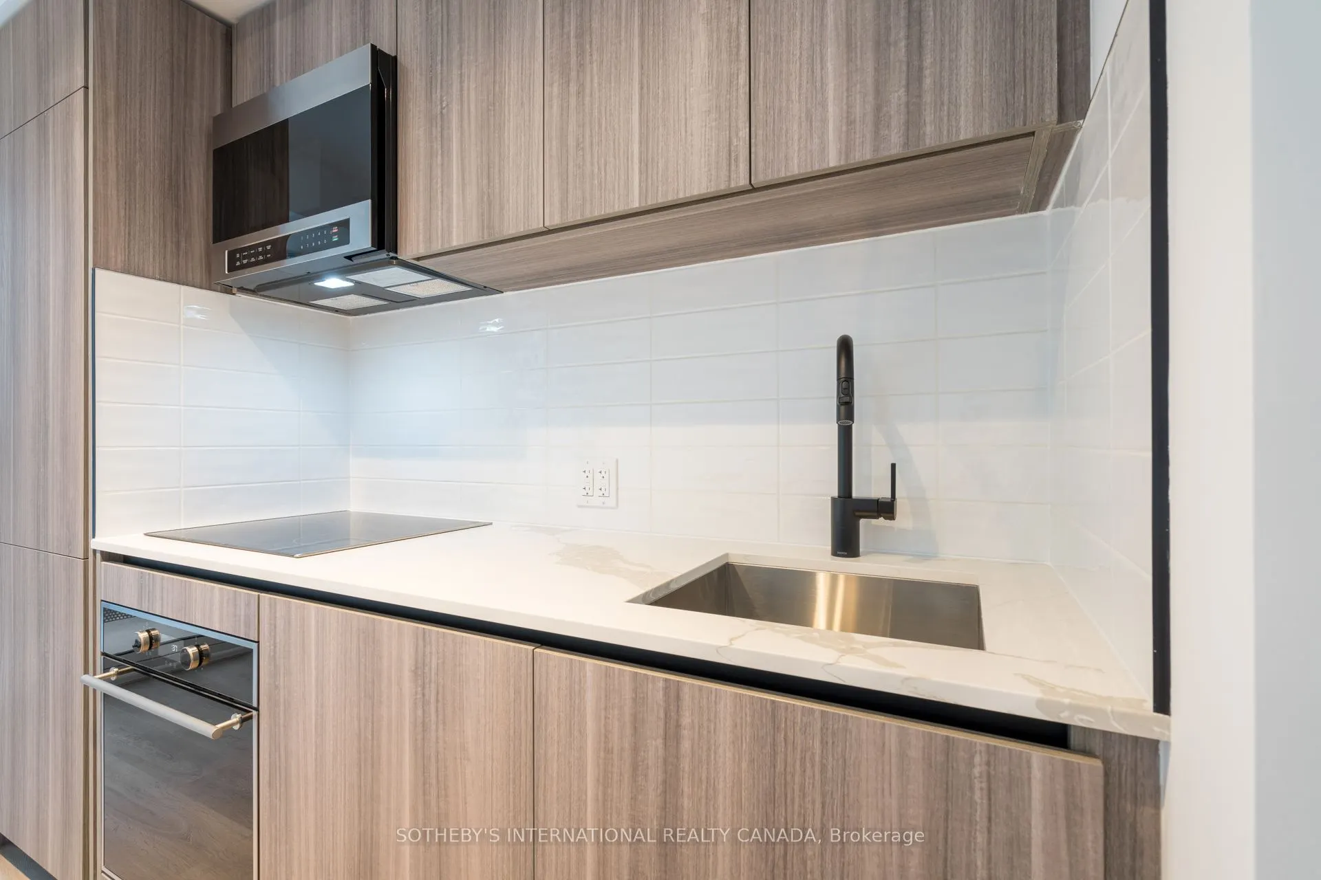 117 Broadway Avenue #407