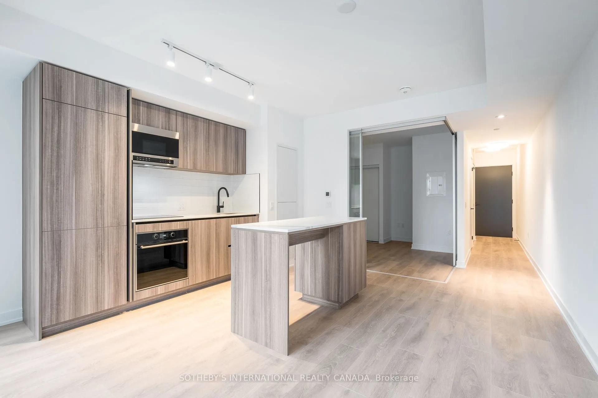 117 Broadway Avenue #407
