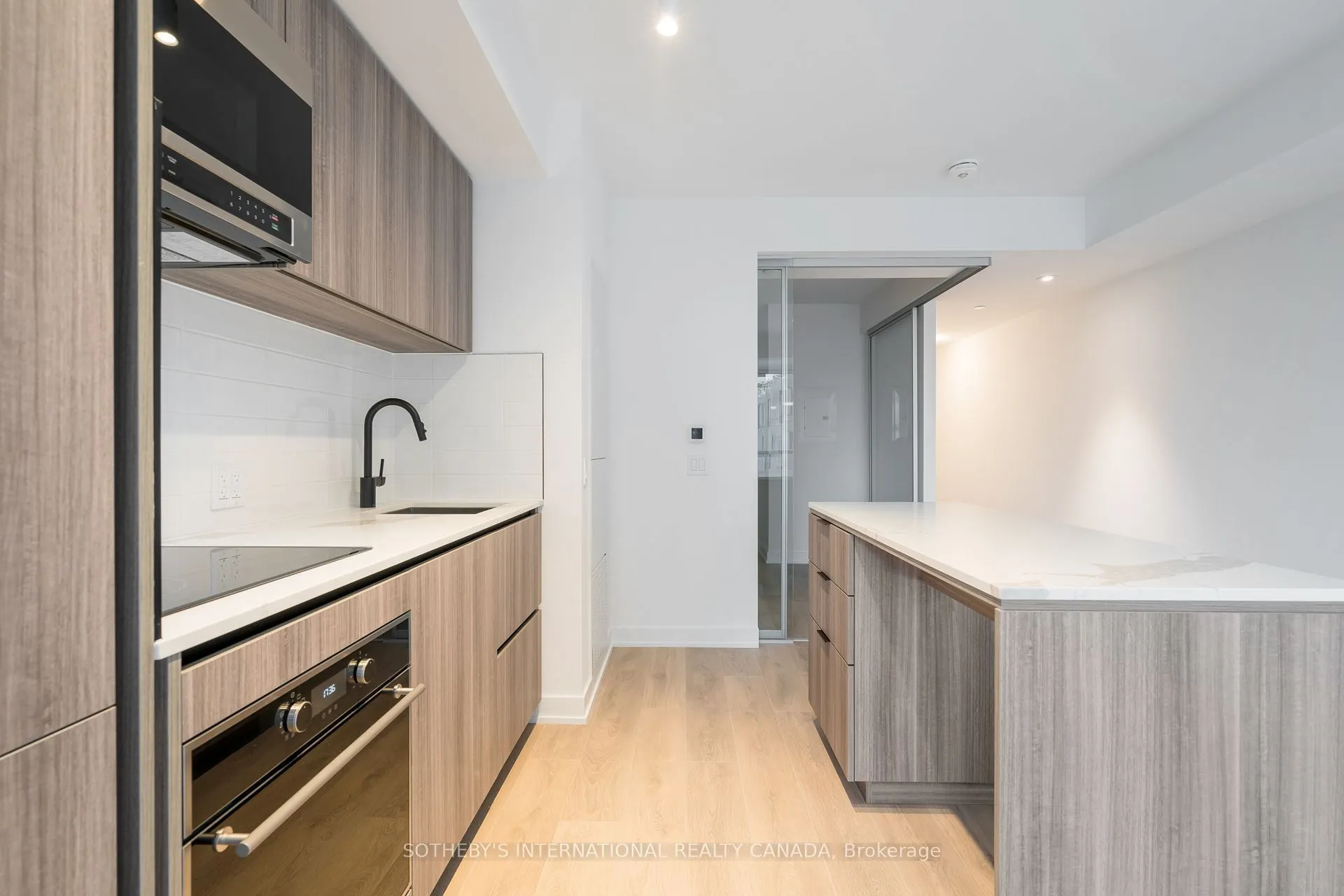 117 Broadway Avenue #407