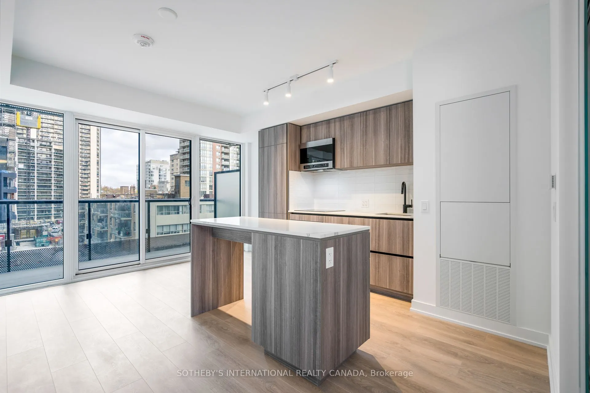 117 Broadway Avenue #407