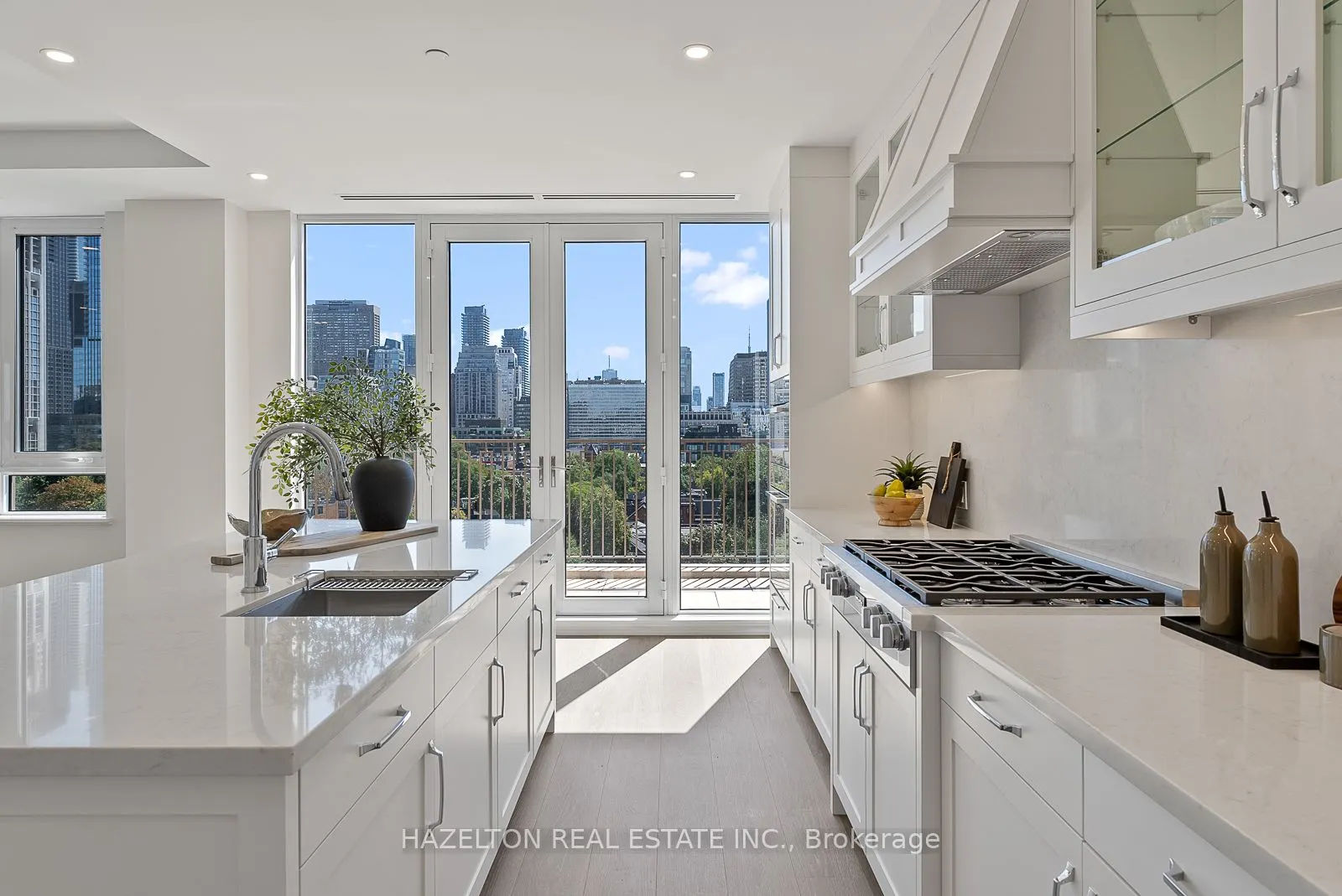 128 Hazelton Avenue #802