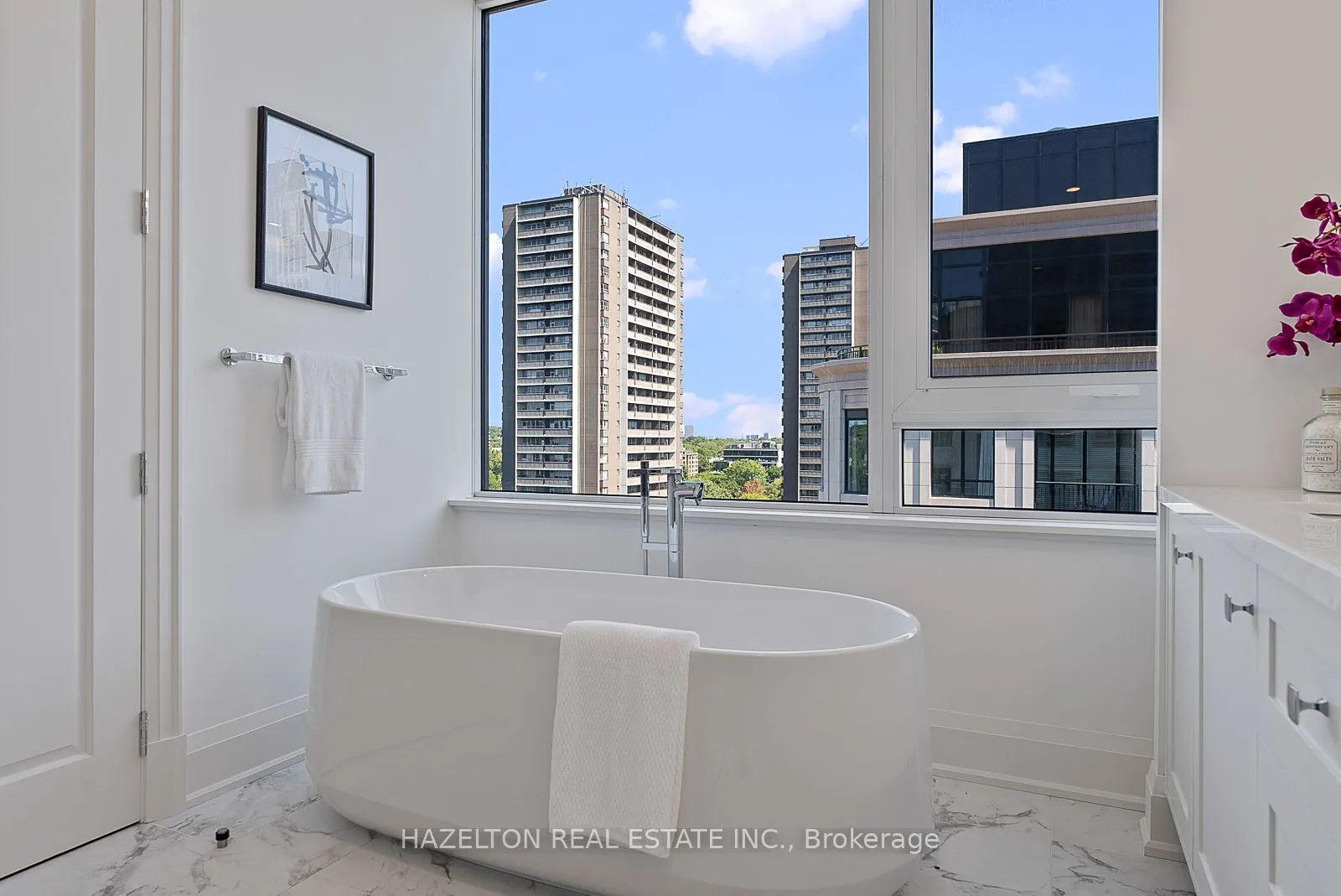 128 Hazelton Avenue #802