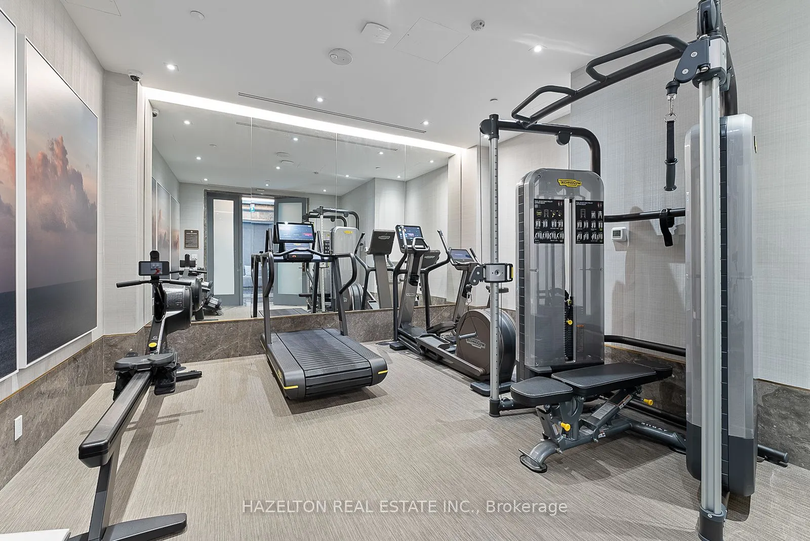 128 Hazelton Avenue #802