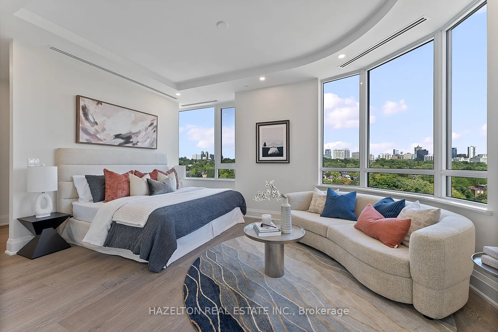 128 Hazelton Avenue #802