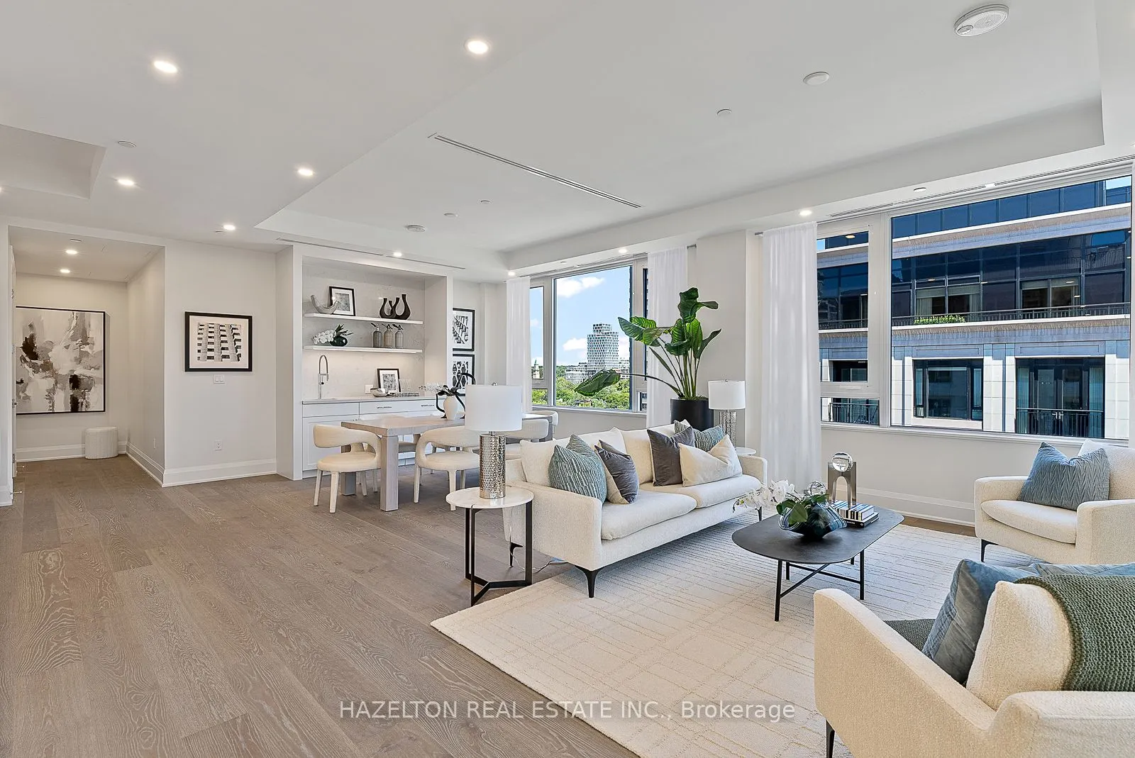 128 Hazelton Avenue #802