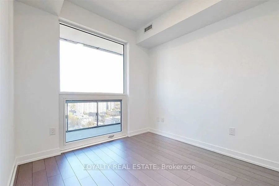 39 Roehampton Avenue #1409