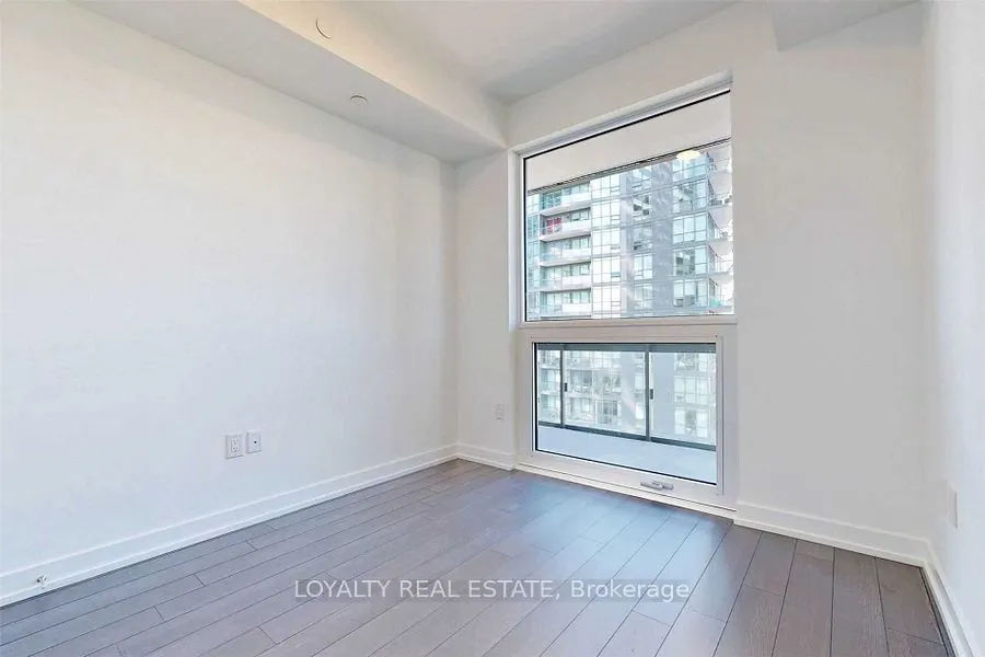 39 Roehampton Avenue #1409