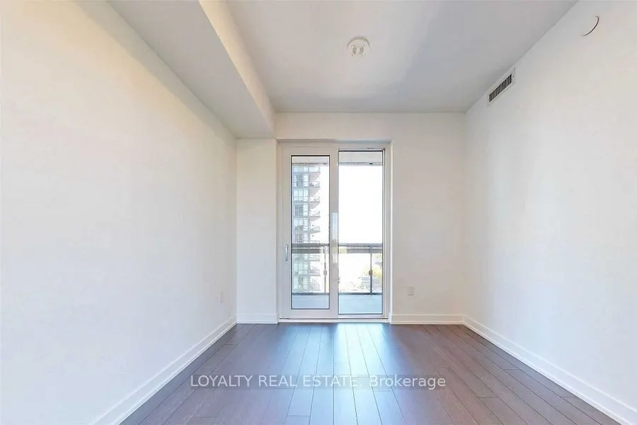 39 Roehampton Avenue #1409