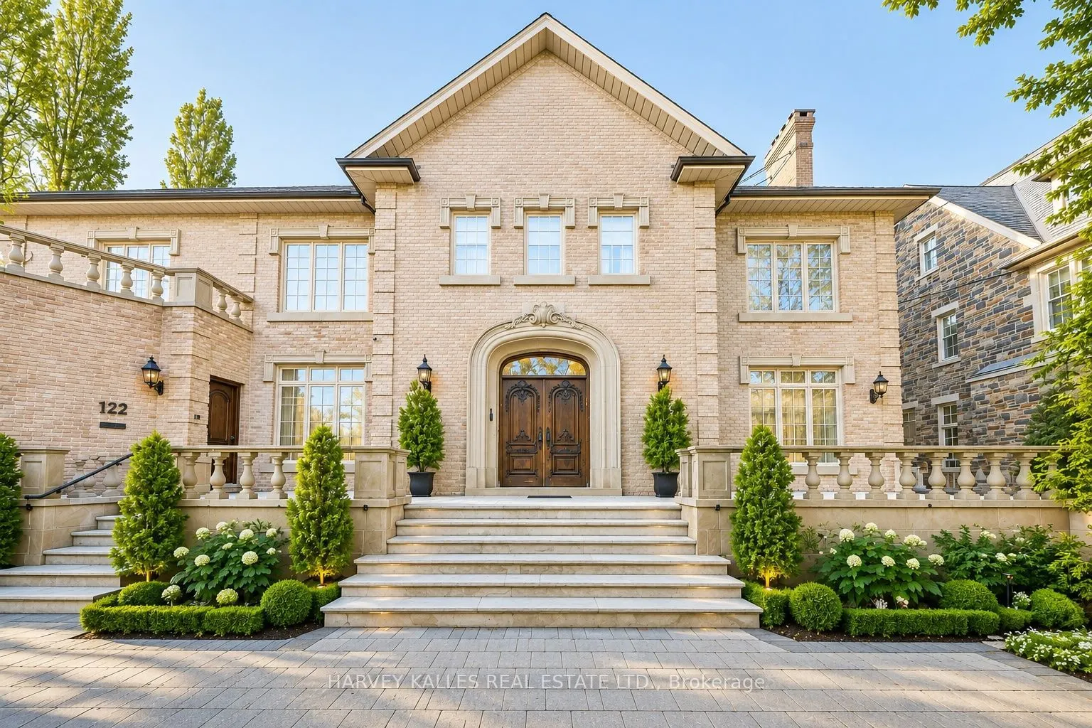 122 Dunvegan Road
