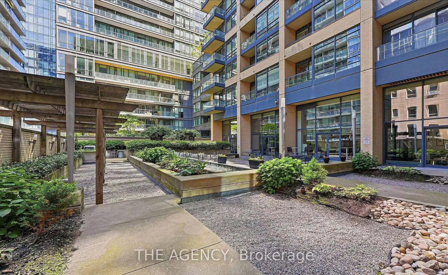 438 King Street W #1314