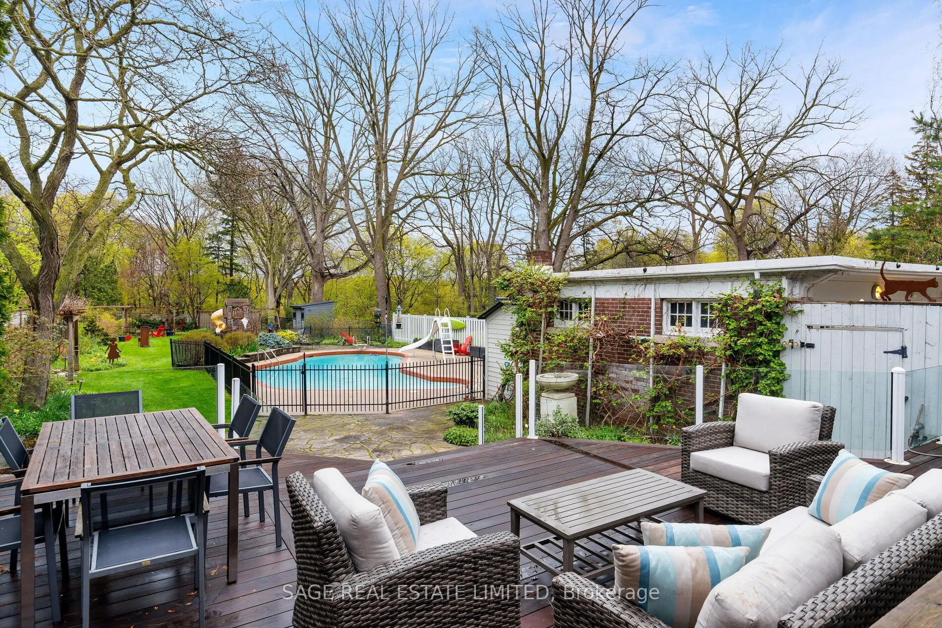 124 Blythwood Road