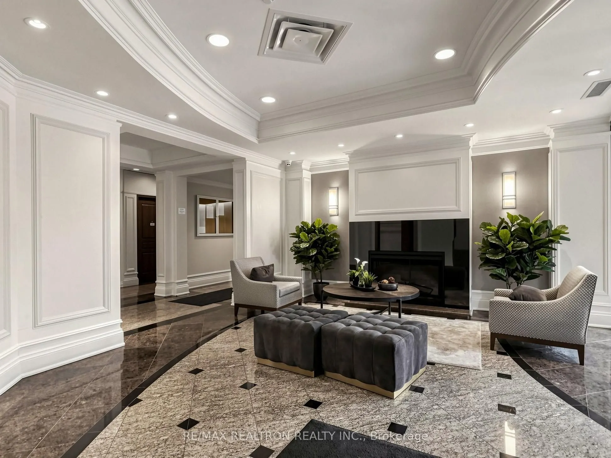 16 Dallimore Circle #414