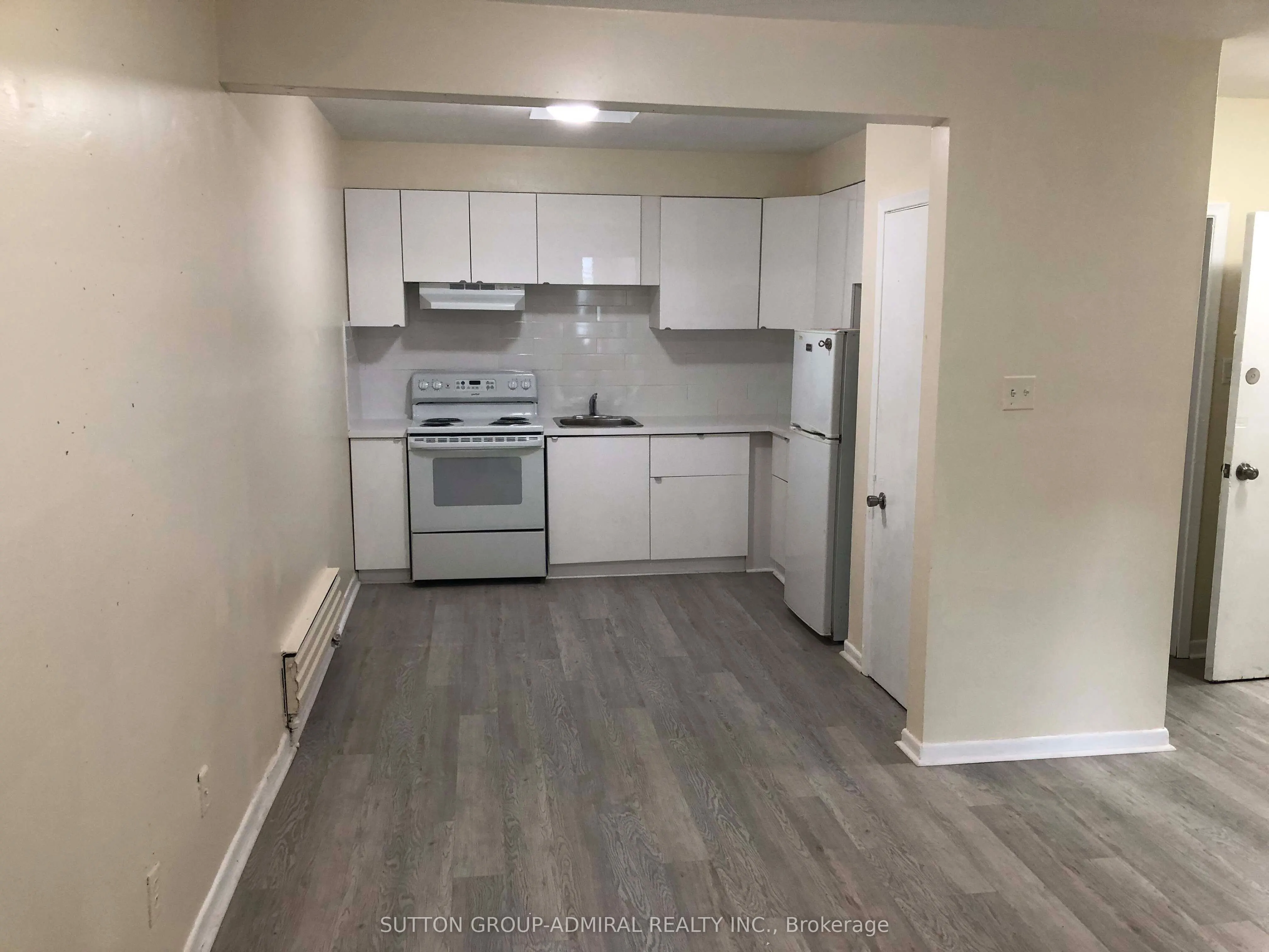 2839 Bathurst Street #1