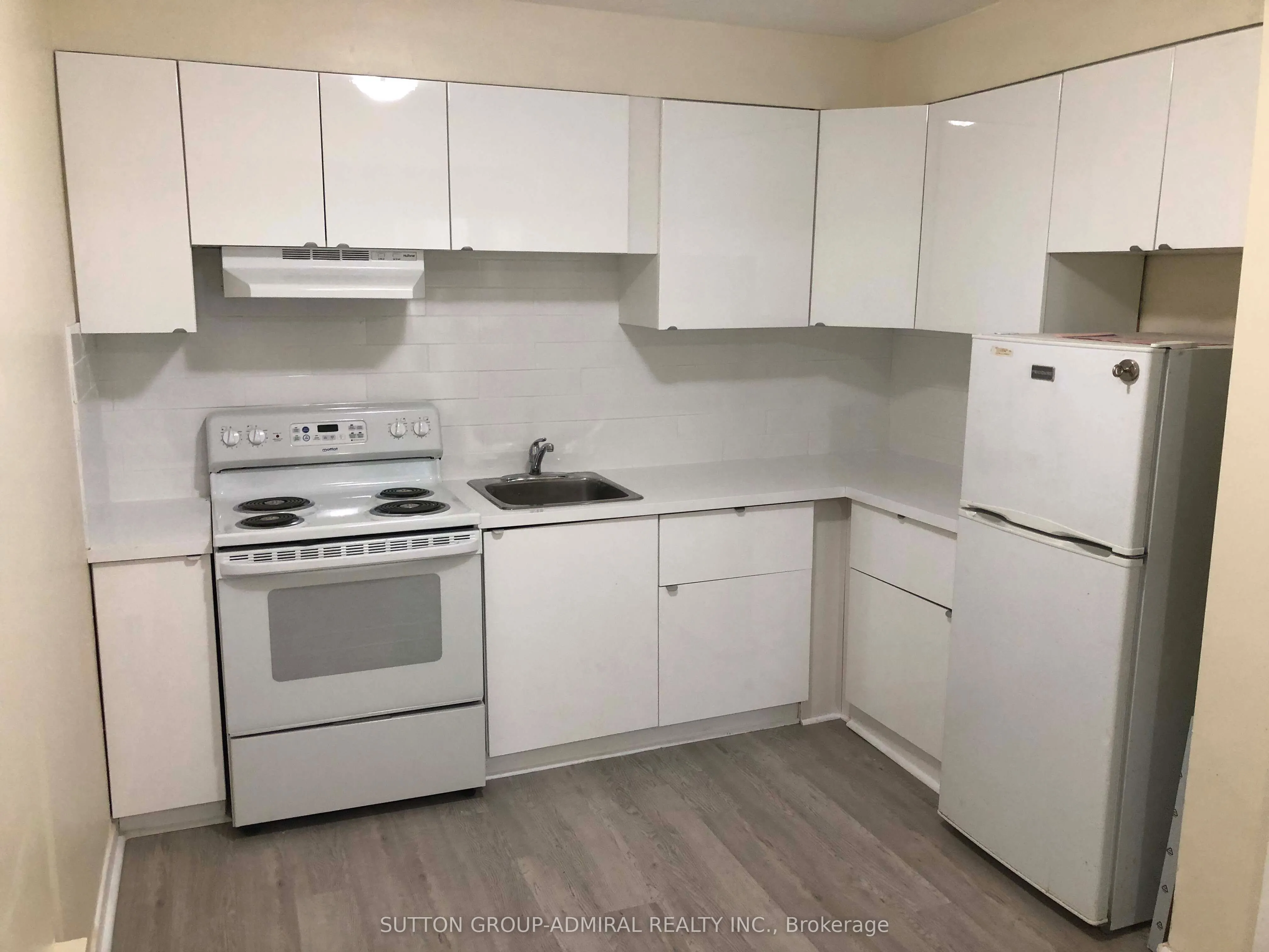 2839 Bathurst Street #1