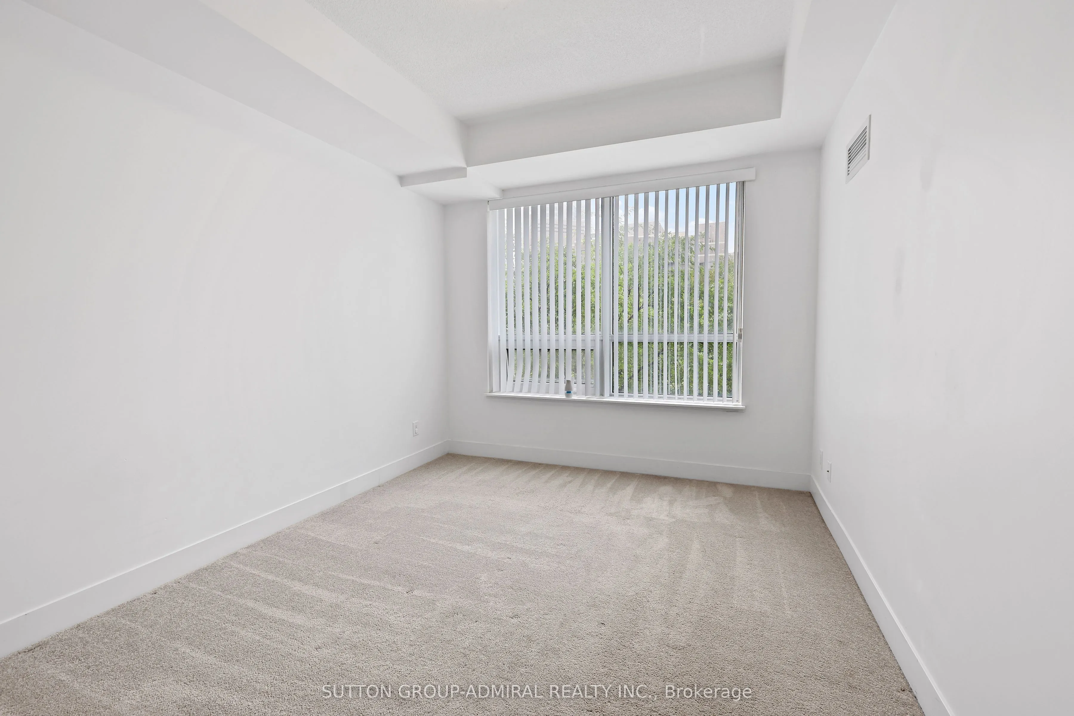7 Kenaston Gardens #124