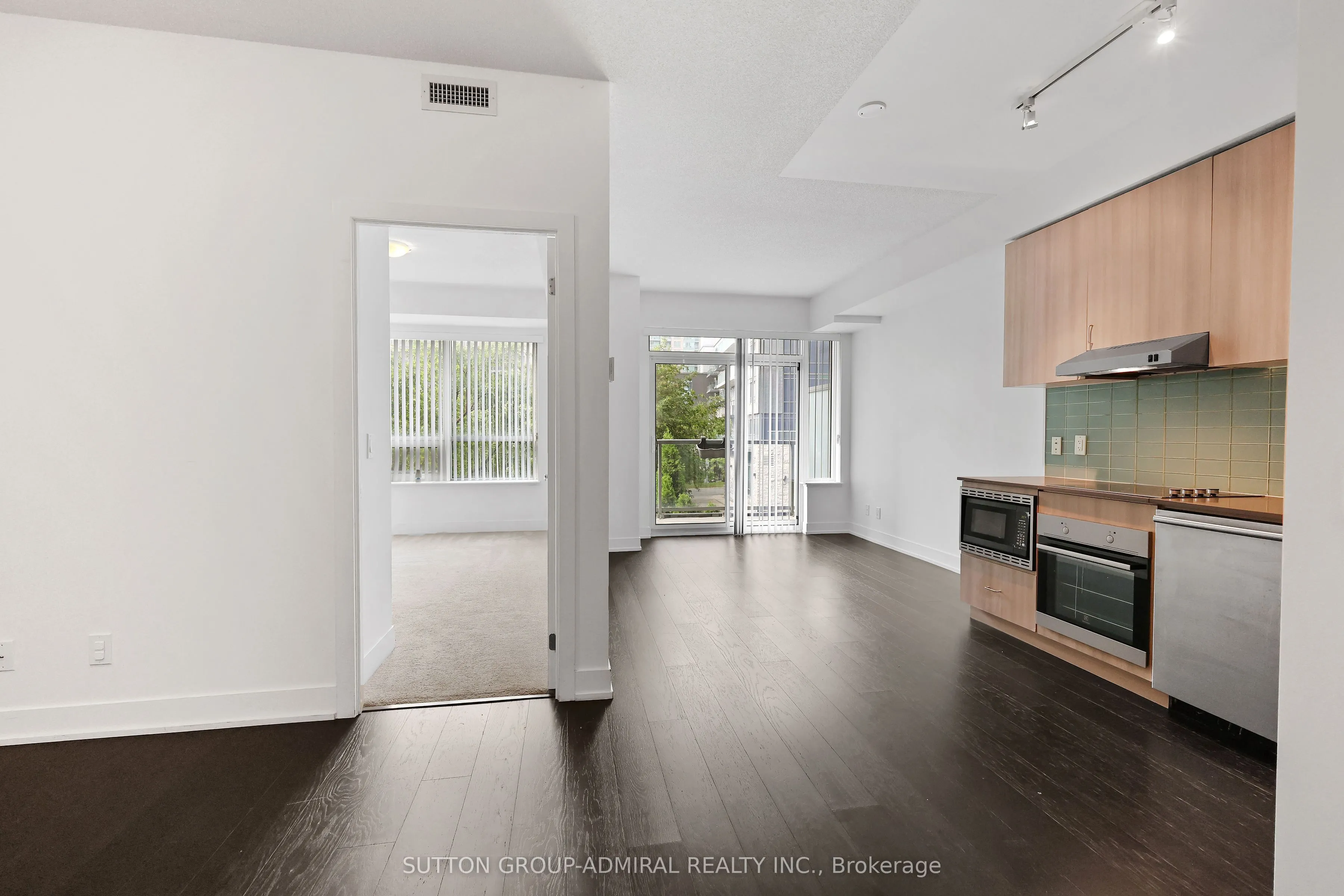 7 Kenaston Gardens #124