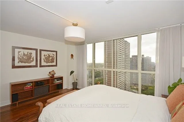 15 Maitland Place #1912