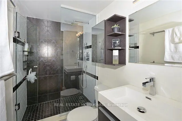 15 Maitland Place #1912