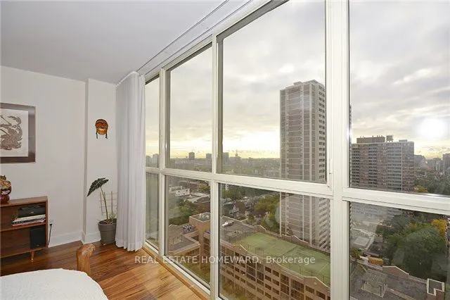 15 Maitland Place #1912