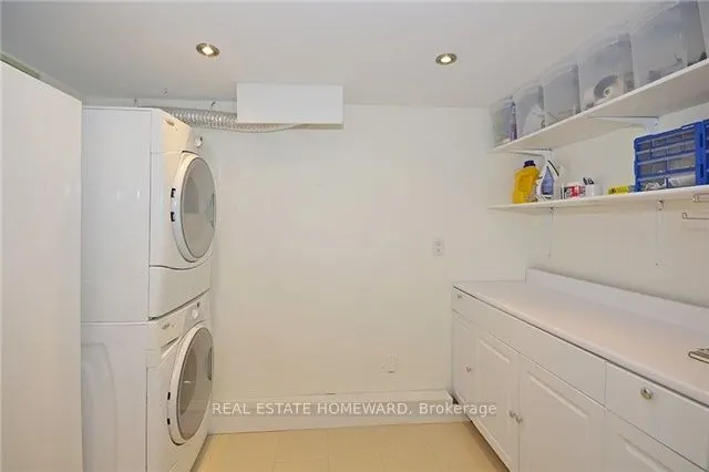 15 Maitland Place #1912