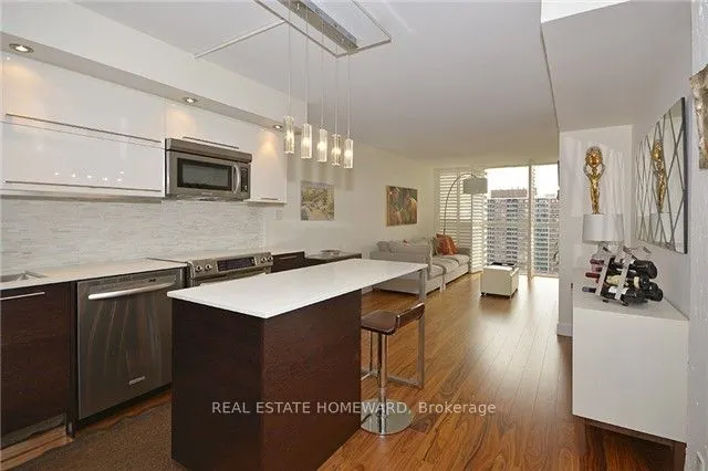 15 Maitland Place #1912