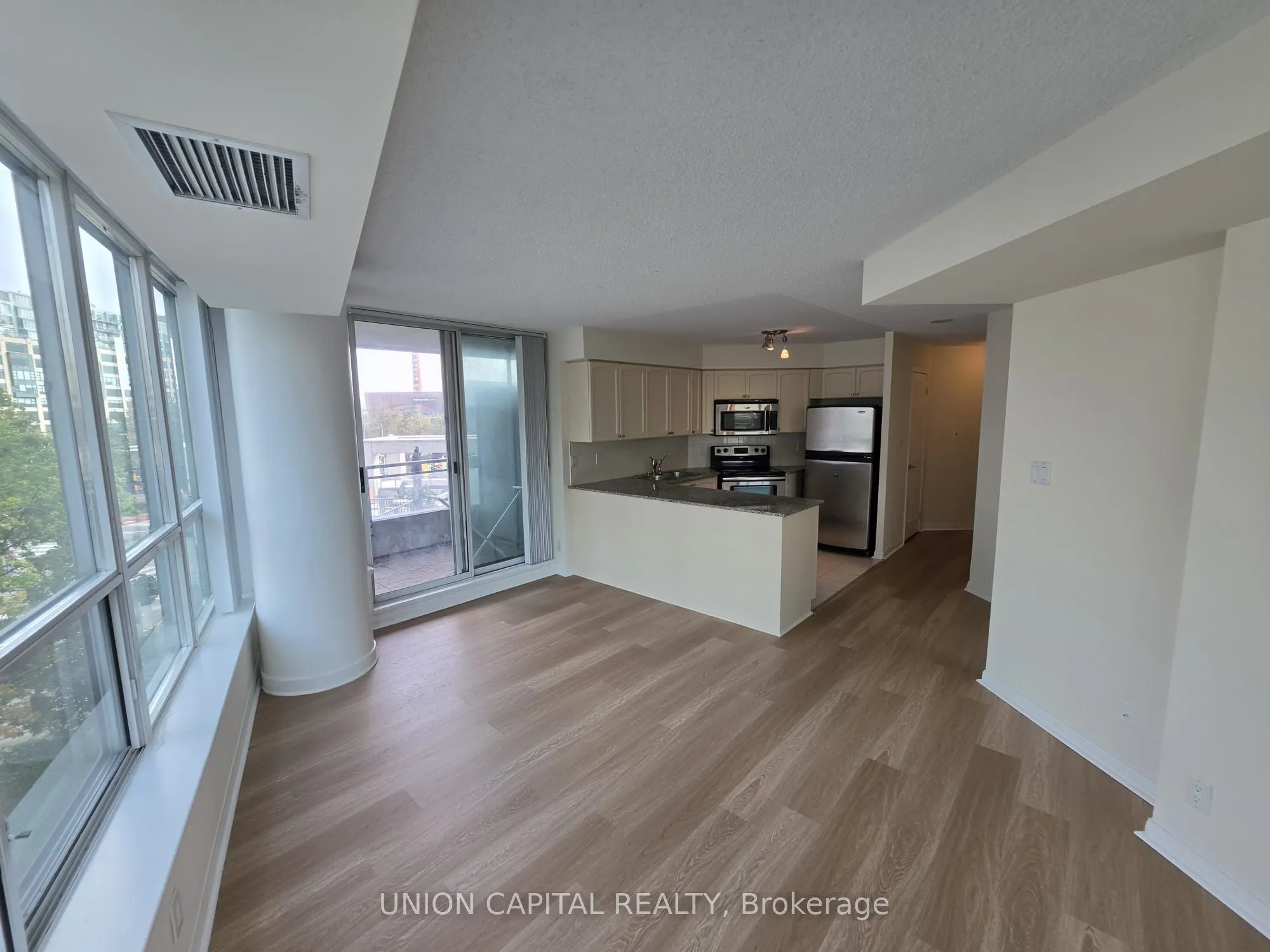 228 Queens Quay W #302