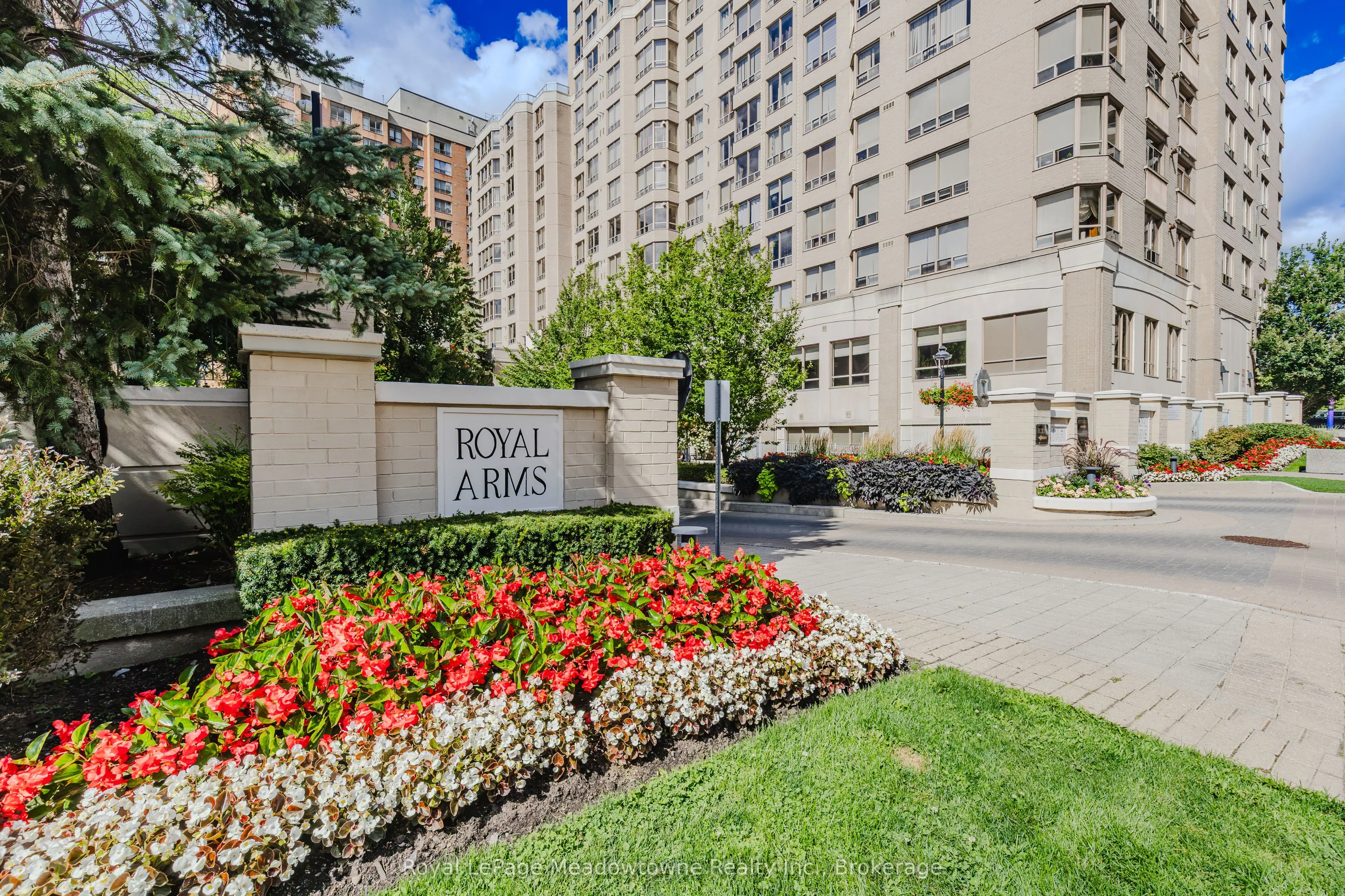 5418 Yonge Street #1016