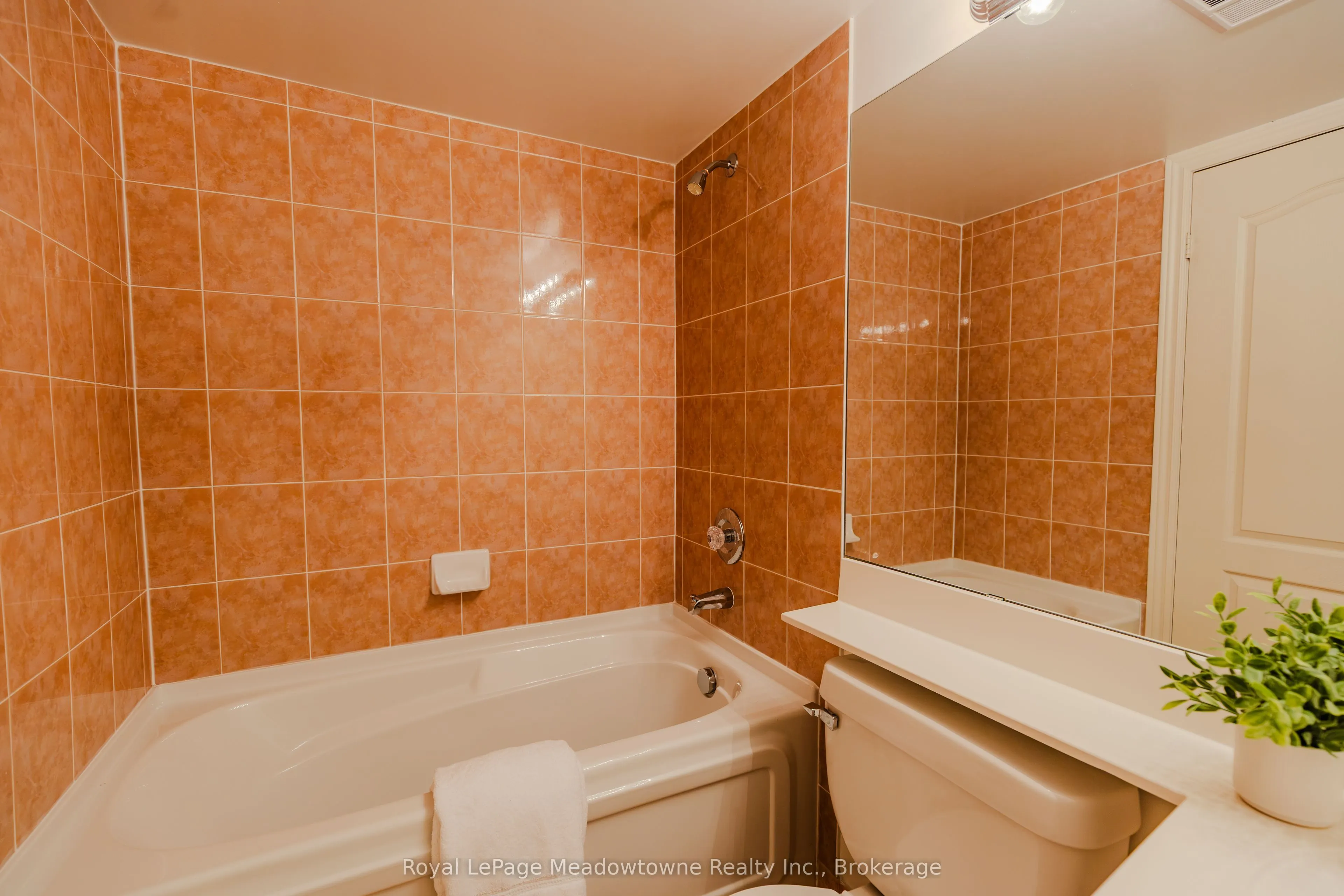 5418 Yonge Street #1016