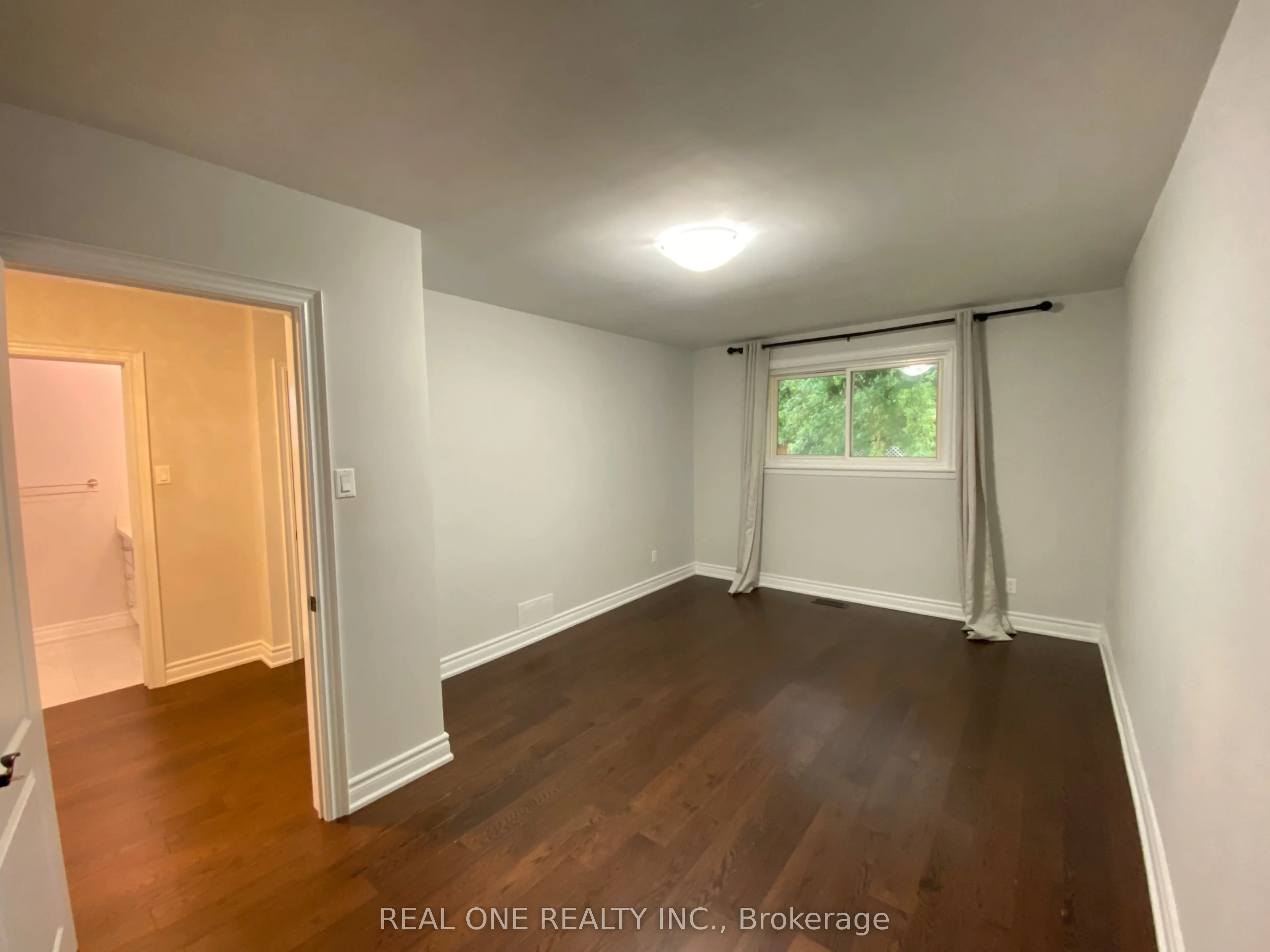 63 Sundial Crescent #2 Bedrooms