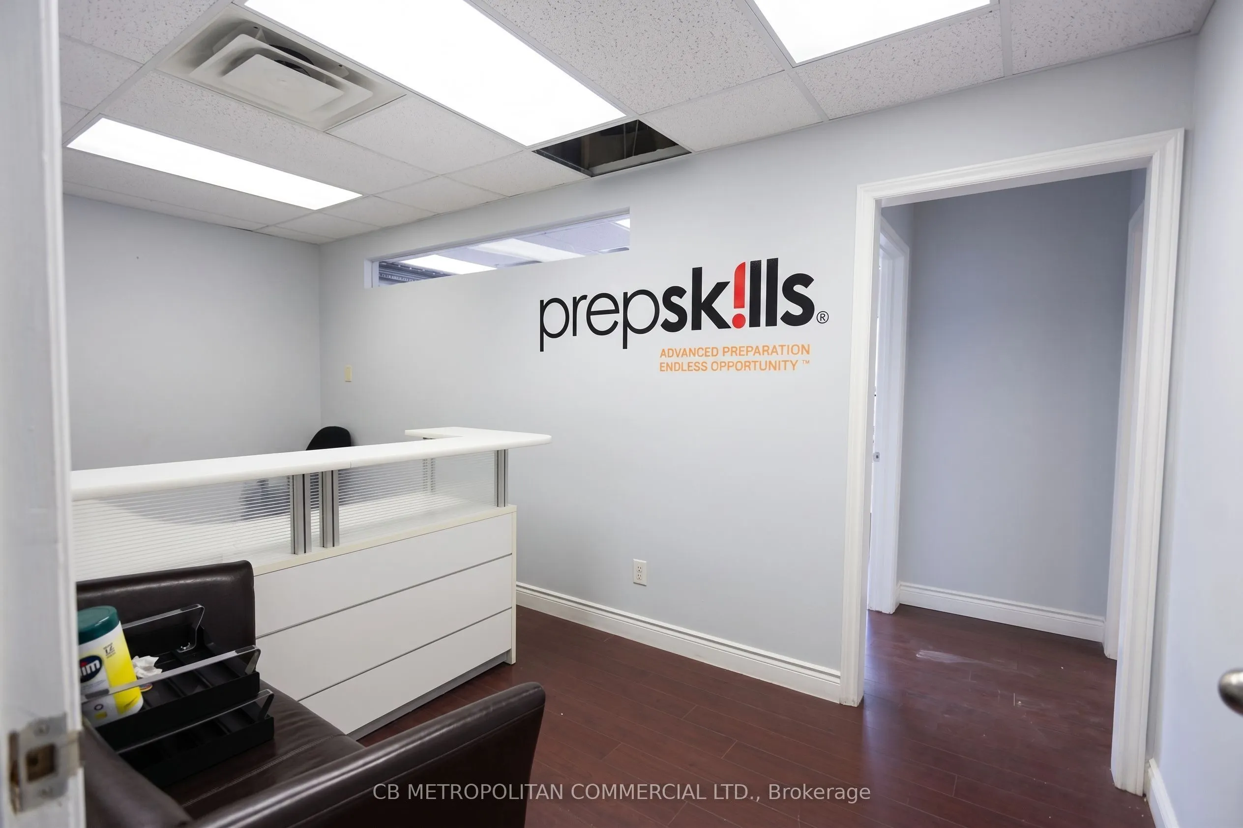 876 Eglinton Avenue E