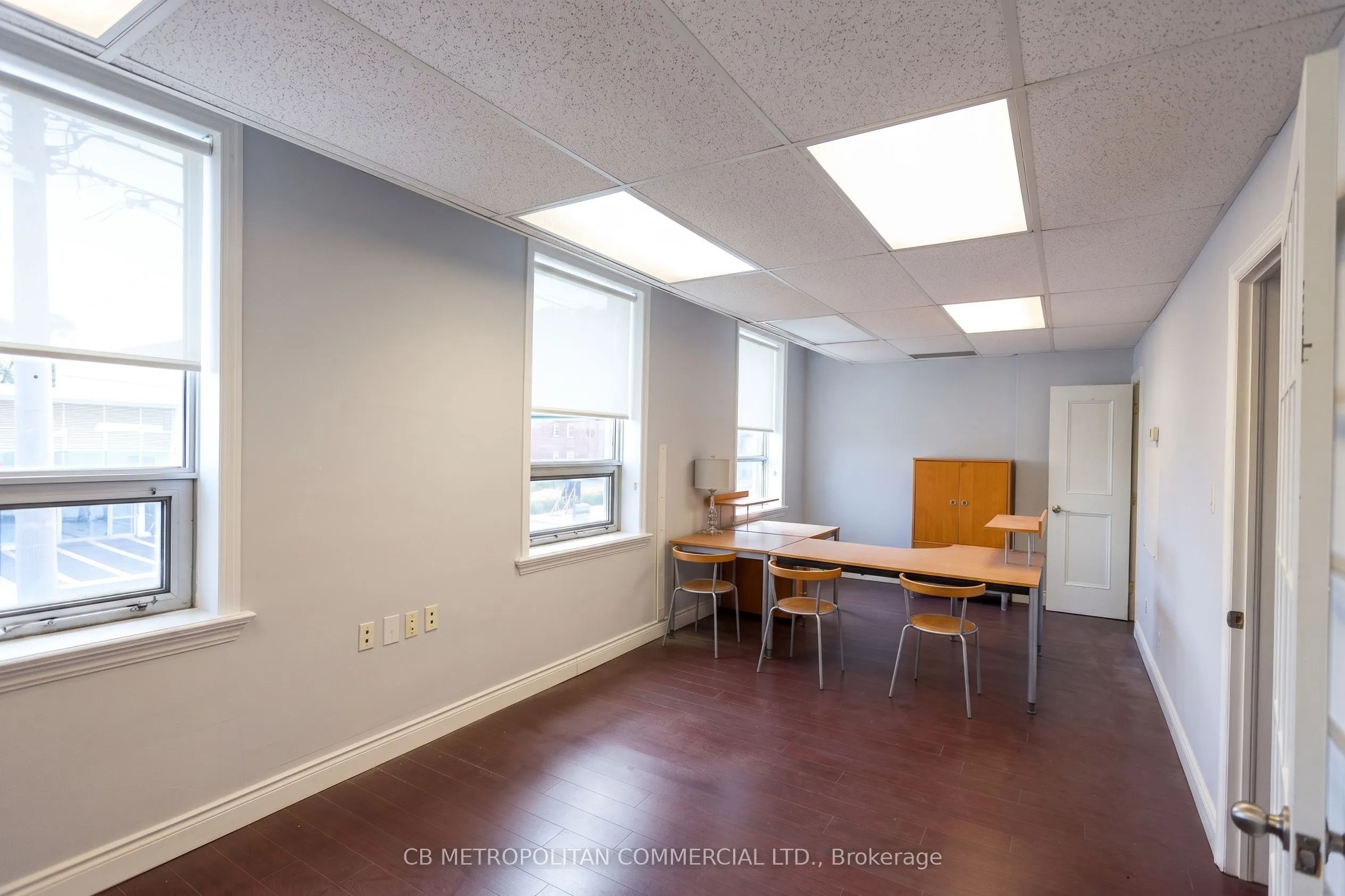 876 Eglinton Avenue E