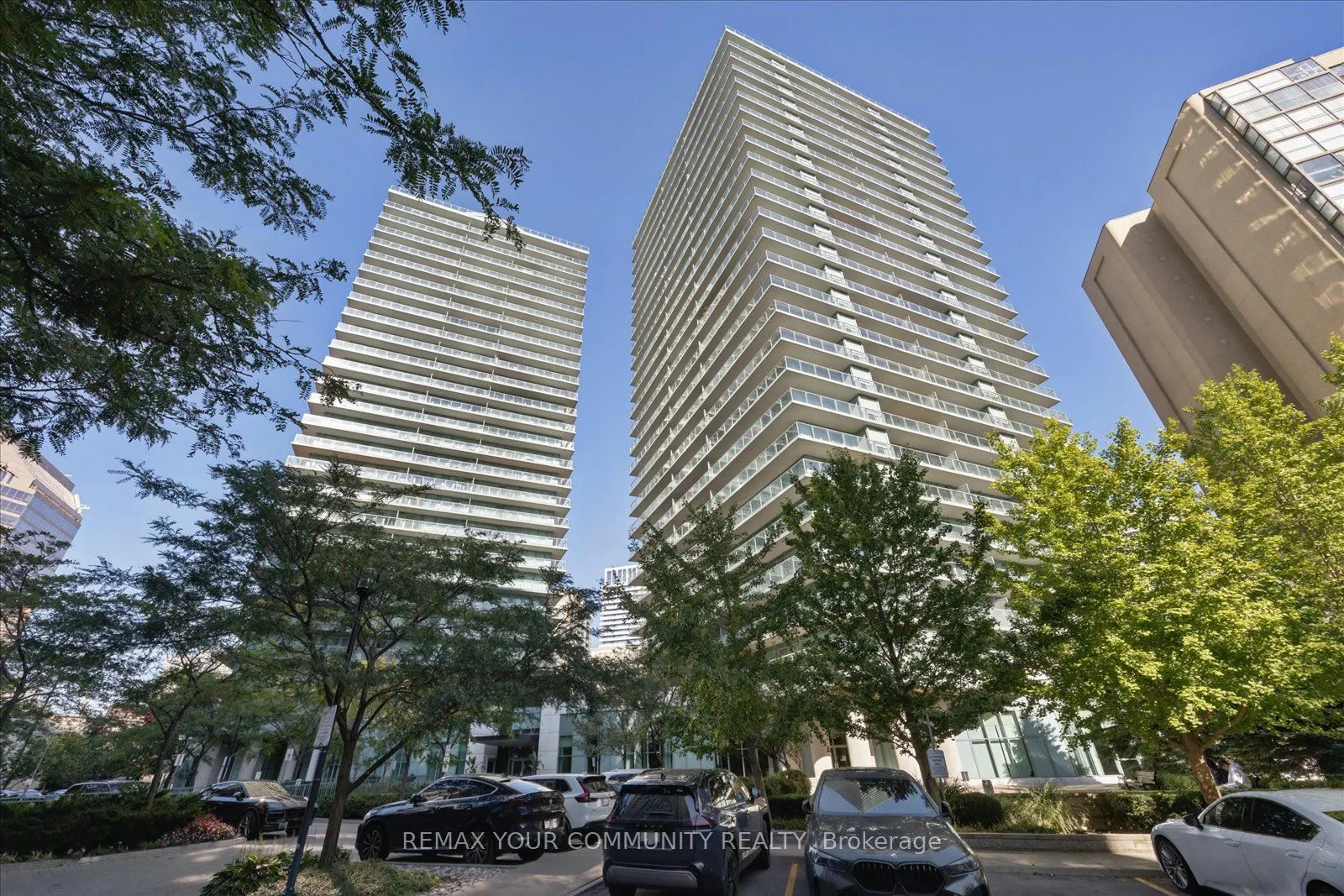 5500 Yonge Street #209