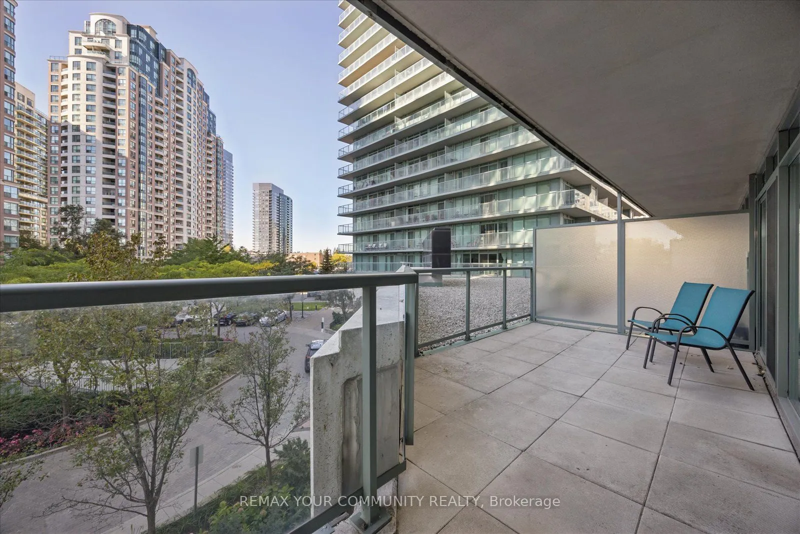 5500 Yonge Street #209