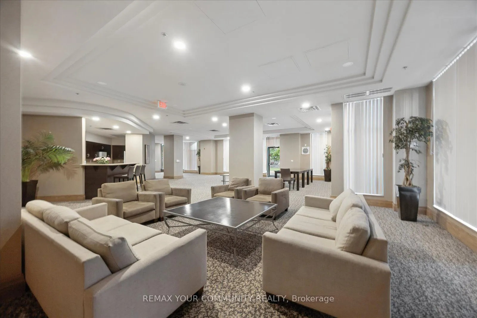 5500 Yonge Street #209
