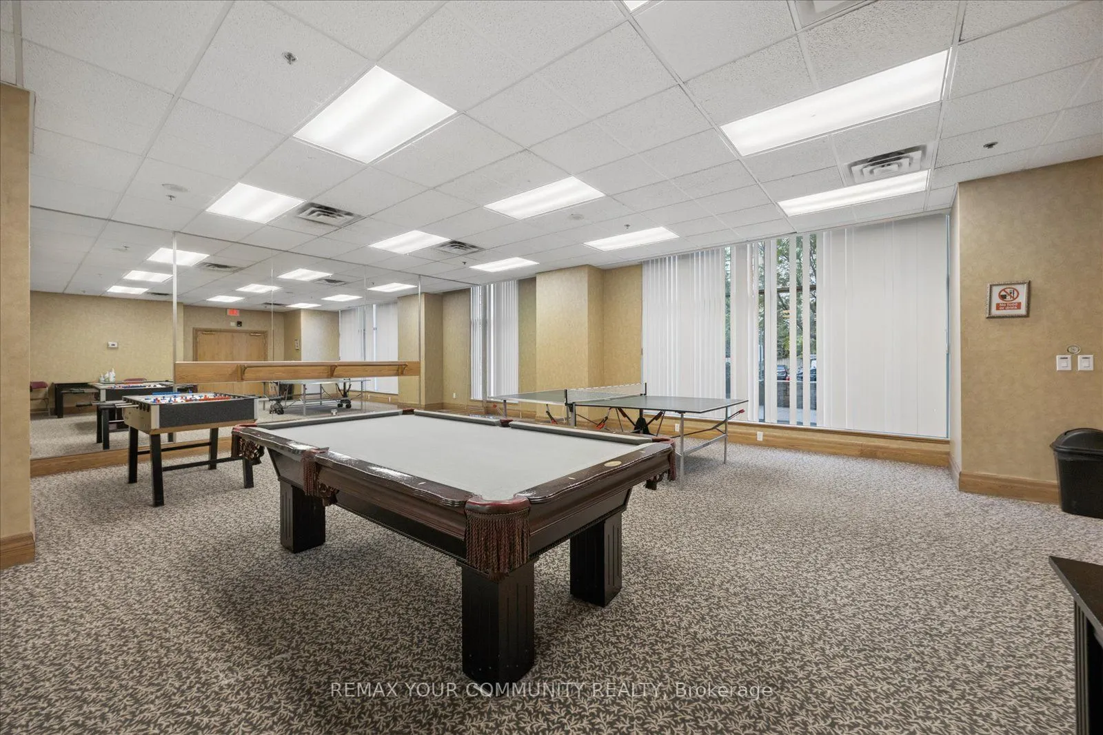 5500 Yonge Street #209