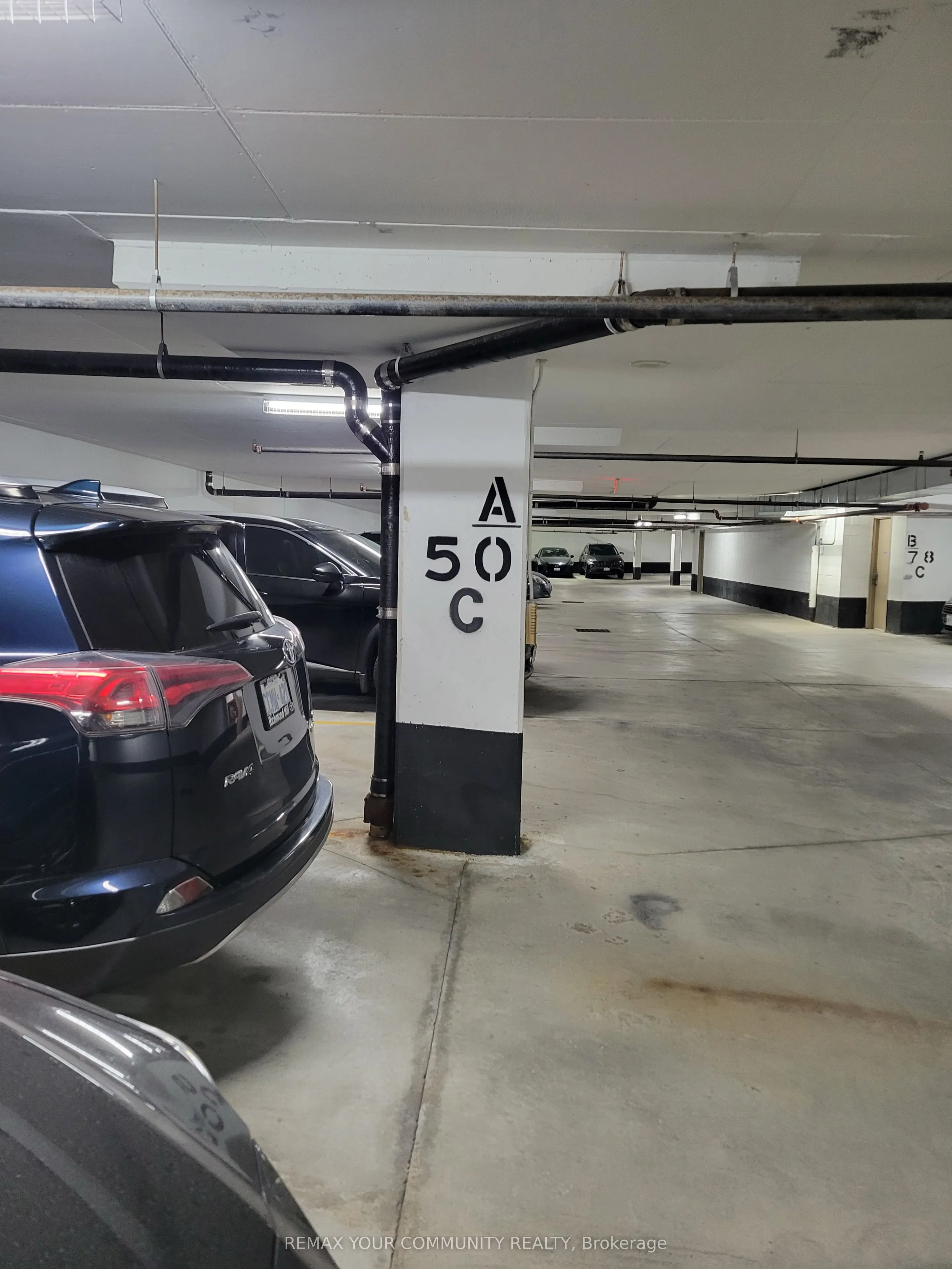 5500 Yonge Street #209