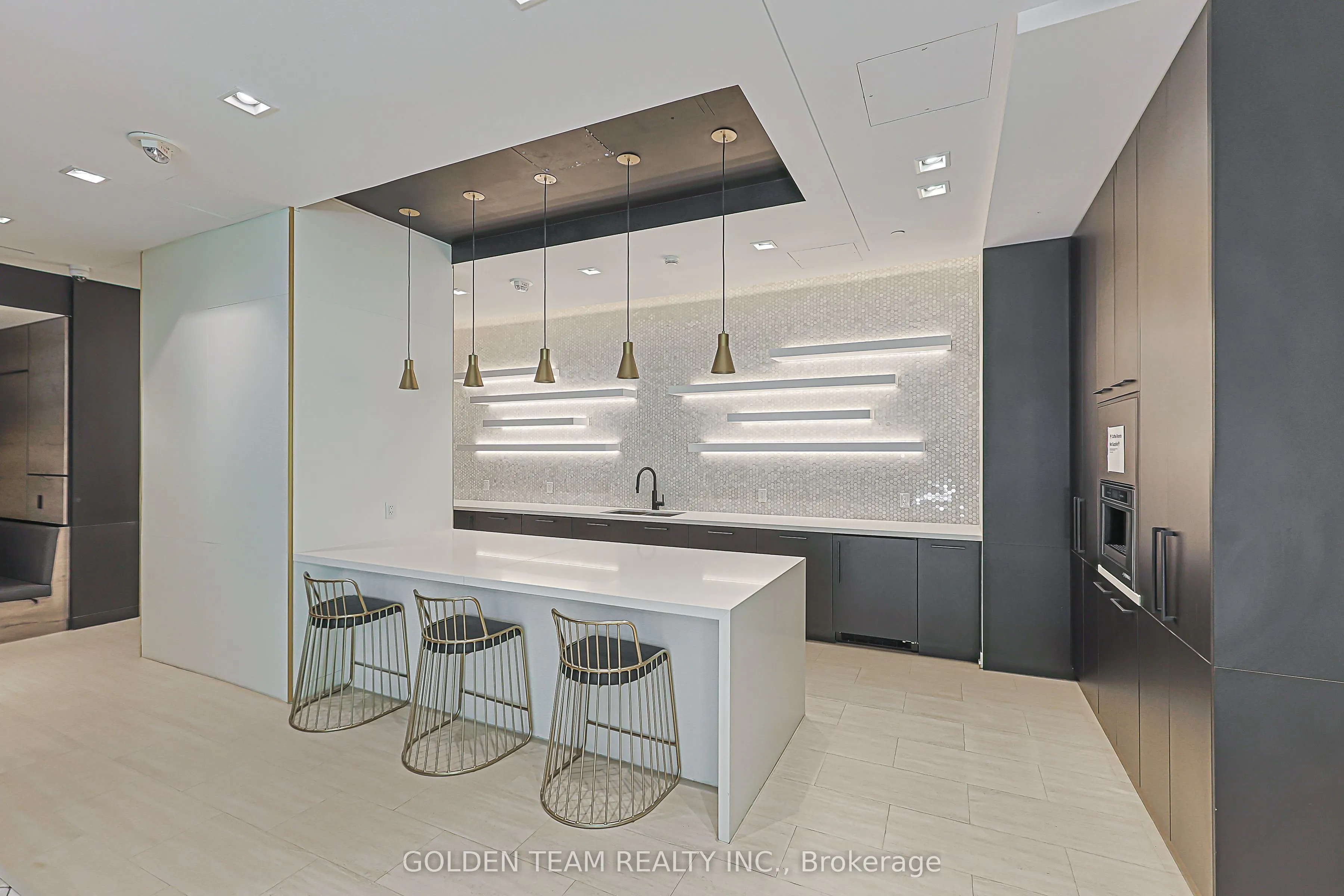 85 Wood Street #3802