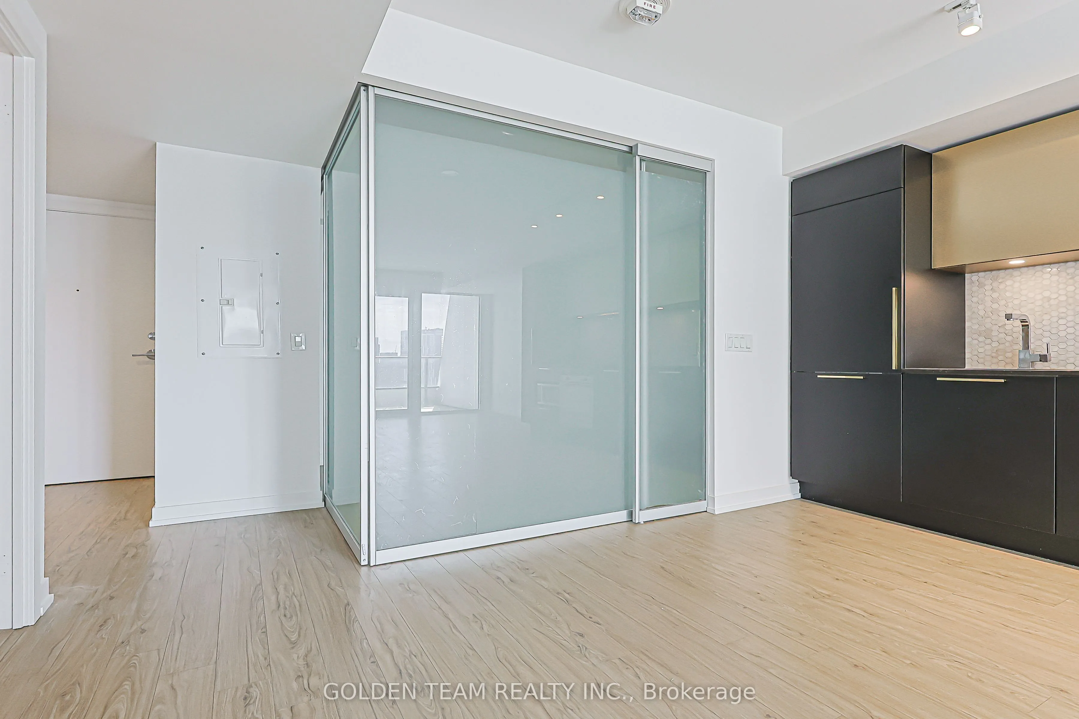 85 Wood Street #3802