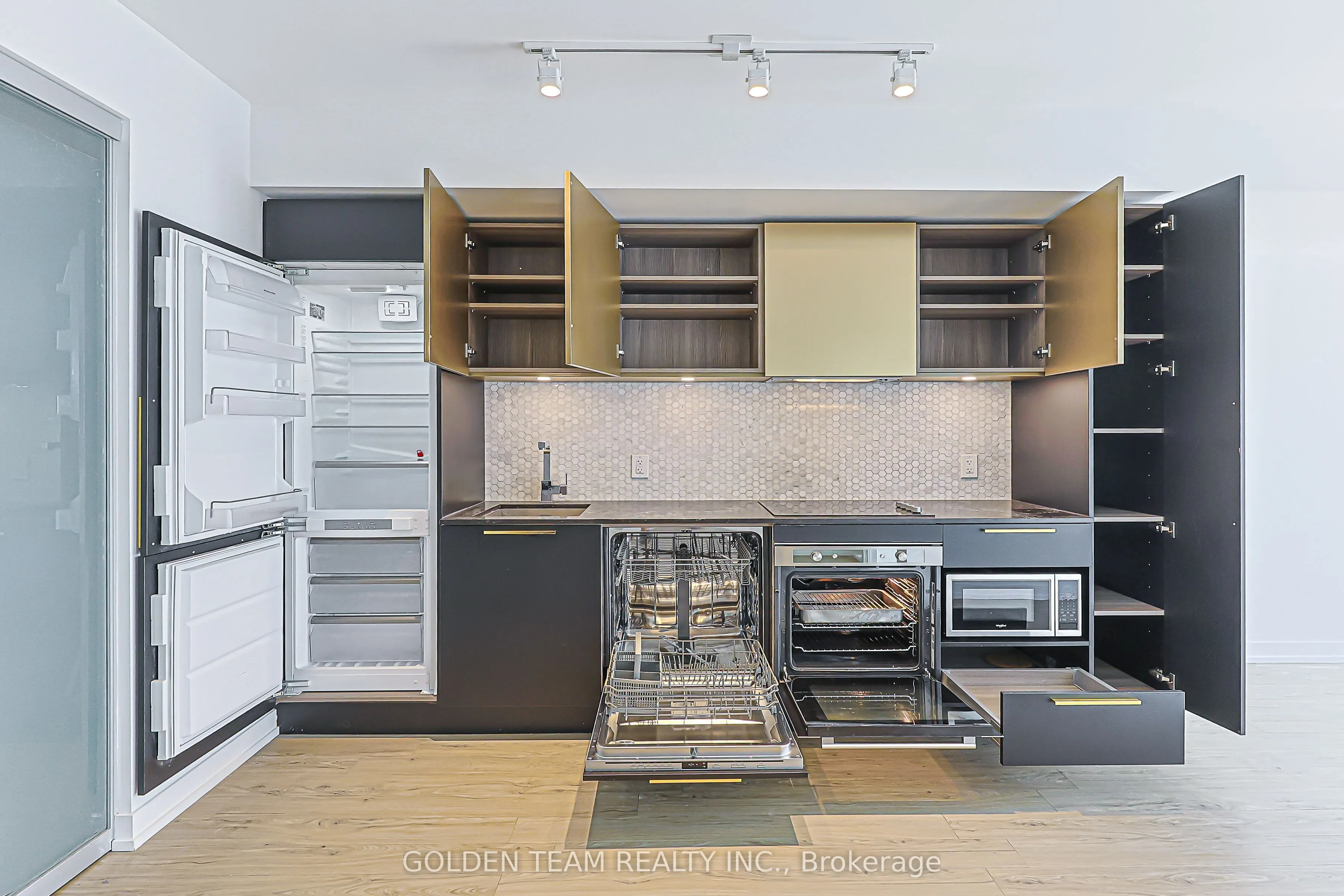 85 Wood Street #3802