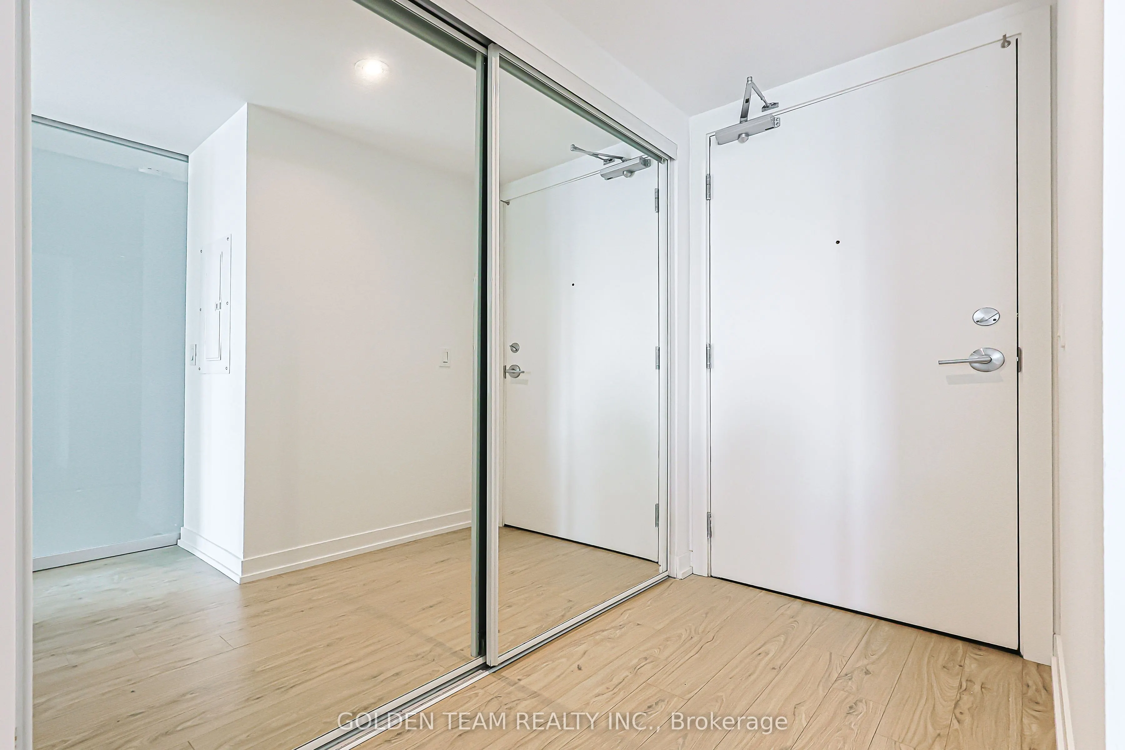 85 Wood Street #3802