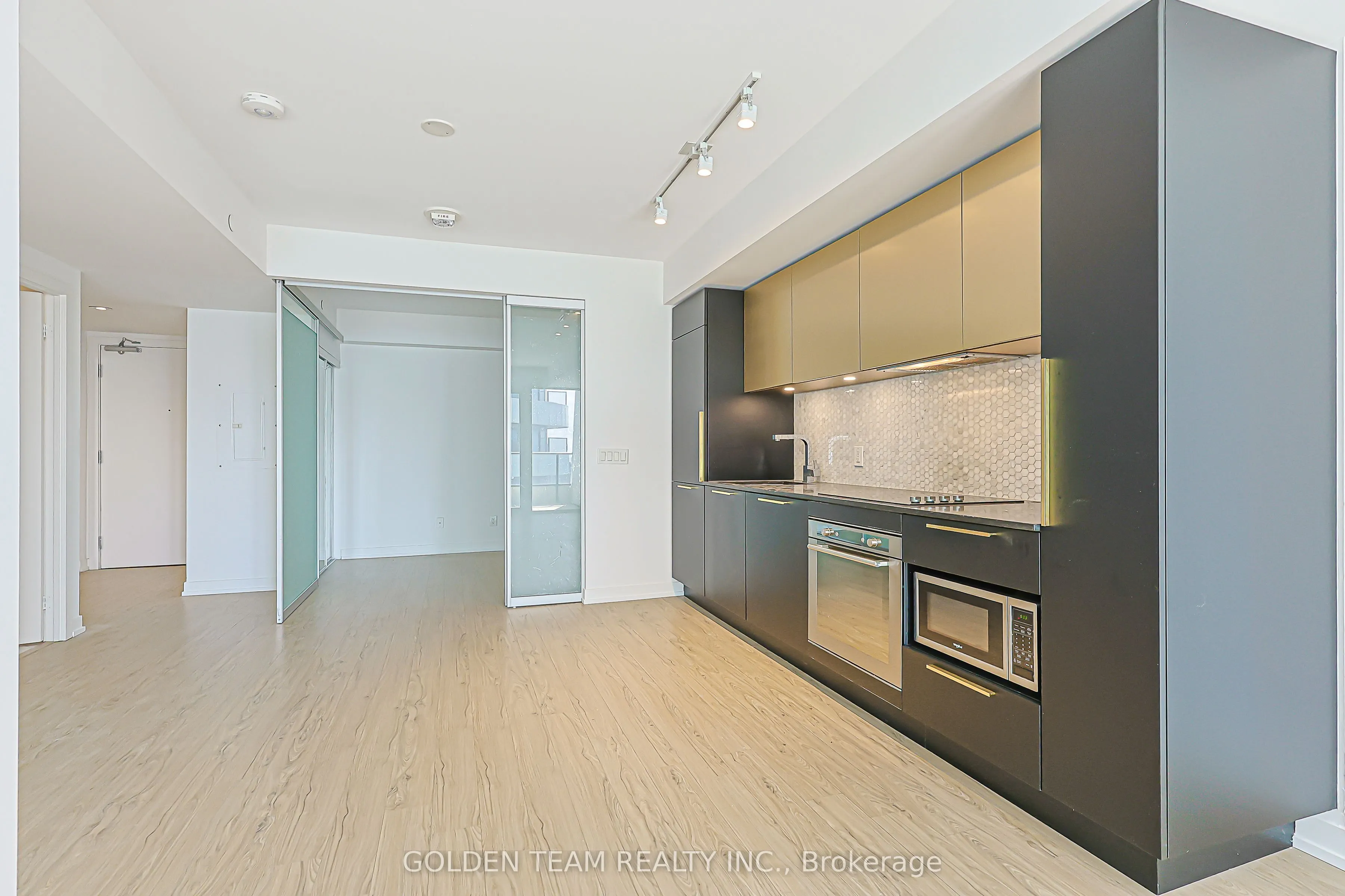 85 Wood Street #3802