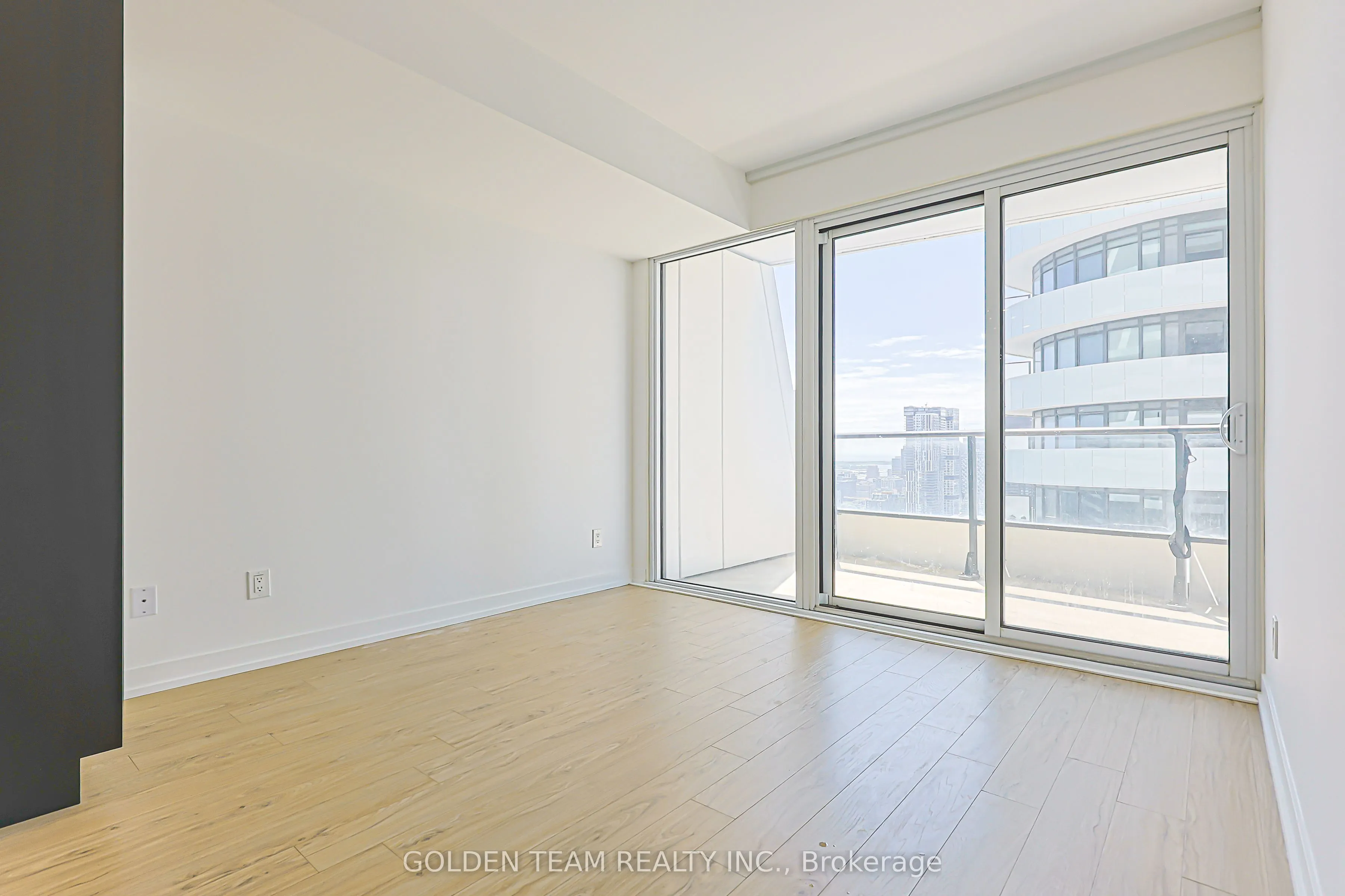 85 Wood Street #3802