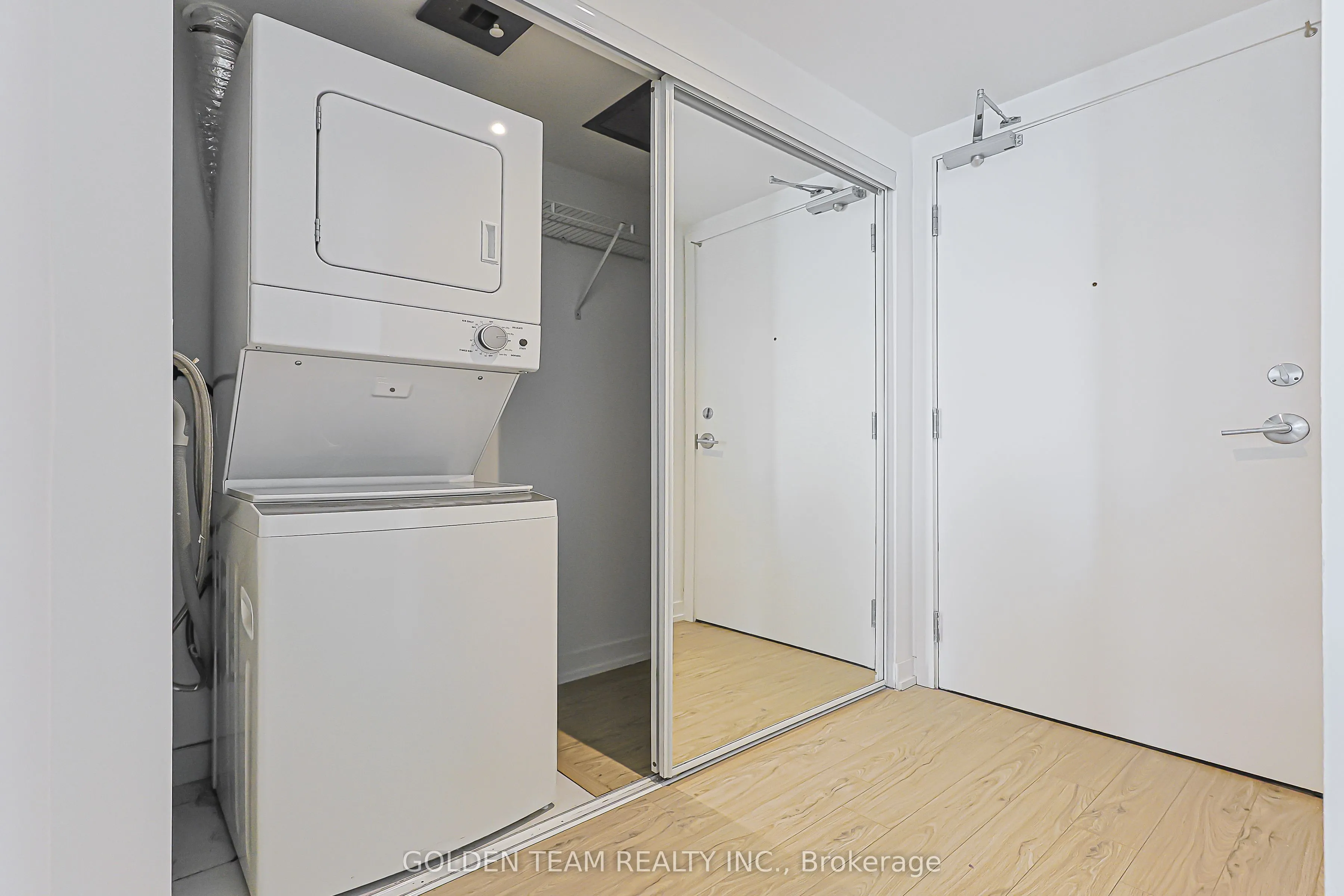 85 Wood Street #3802