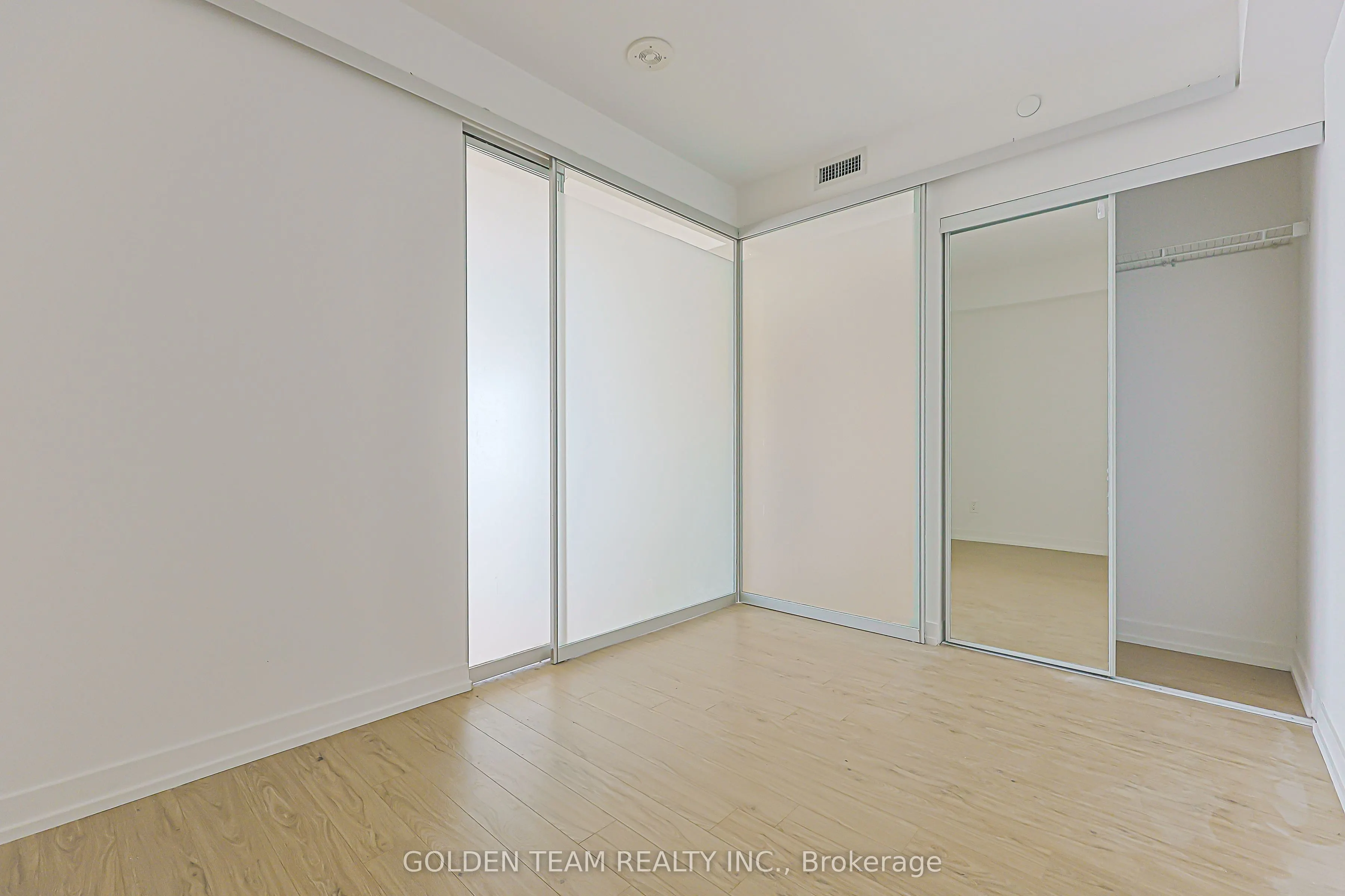 85 Wood Street #3802