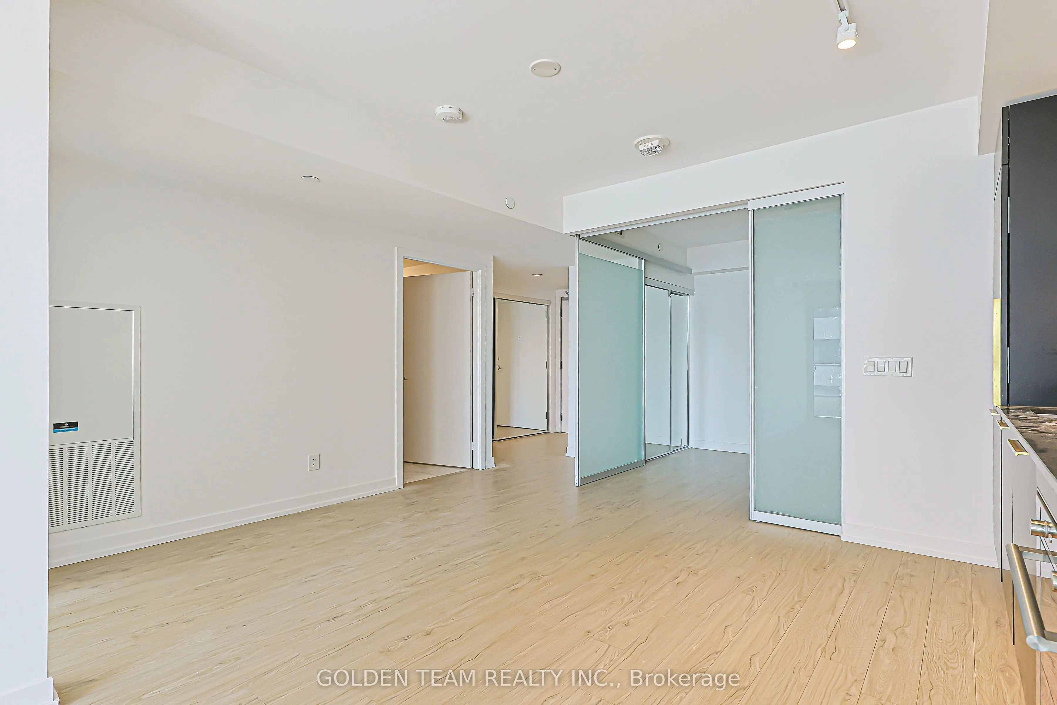 85 Wood Street #3802