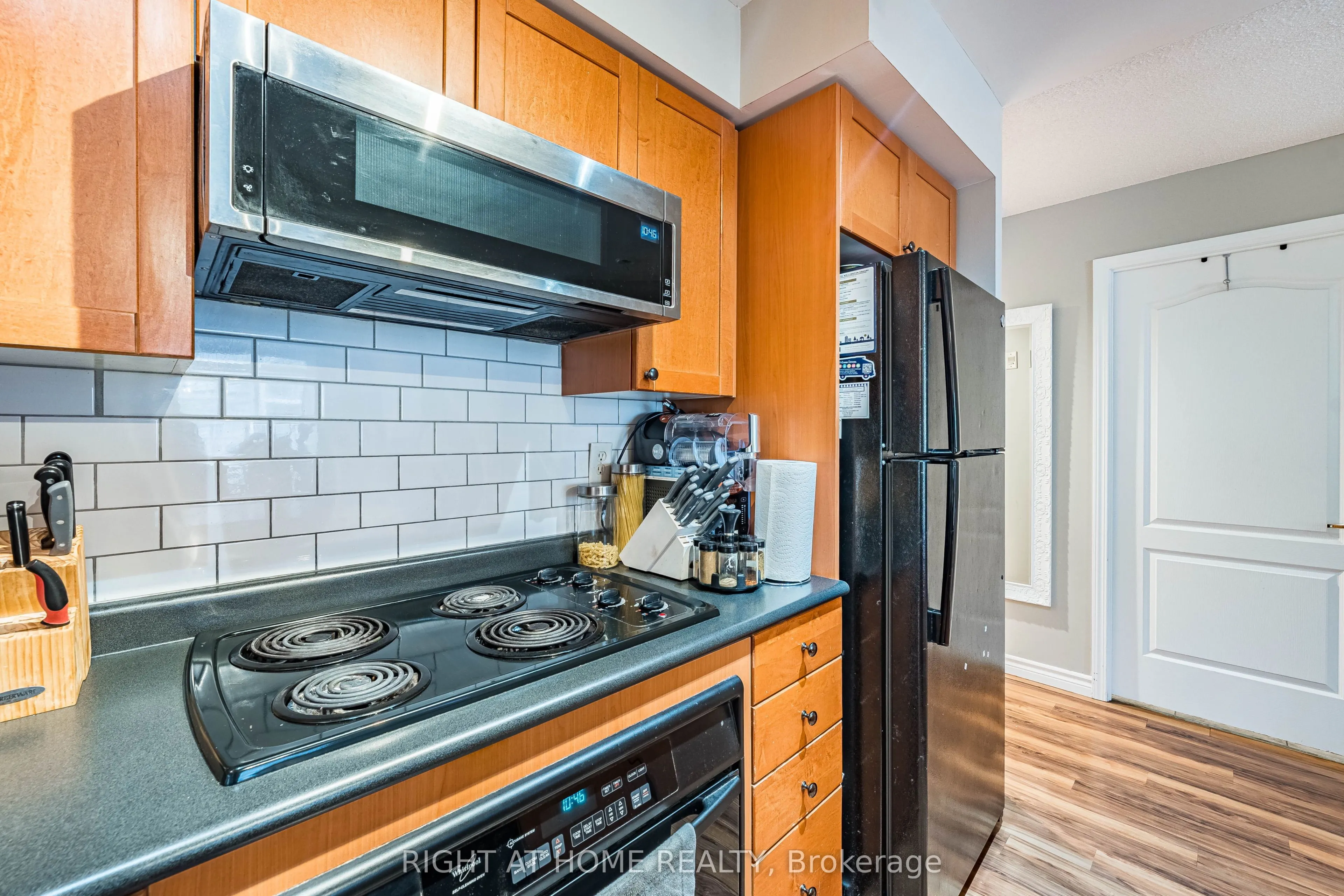 18 Stafford Street #602