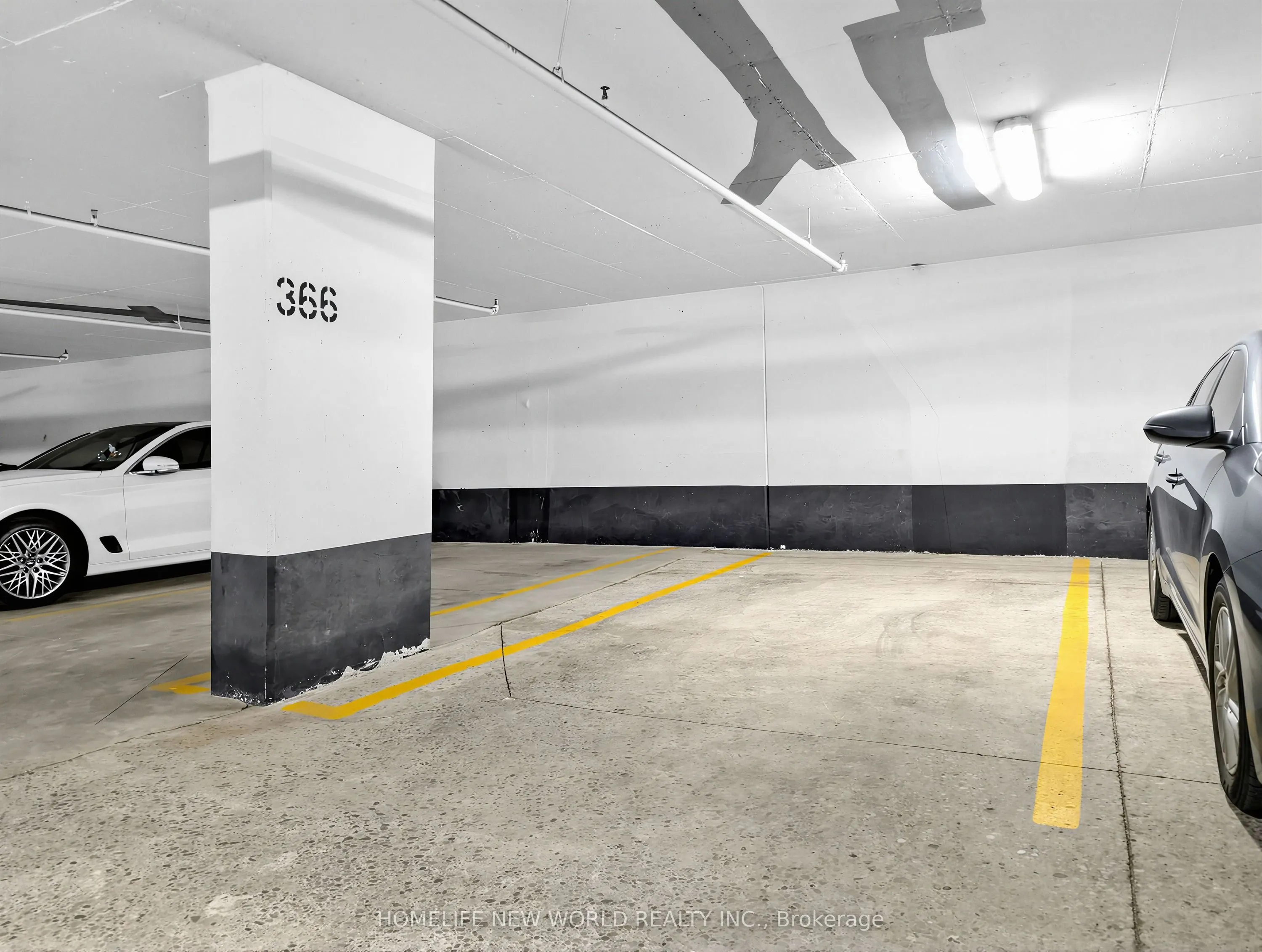 50 Bruyeres Mews #1508