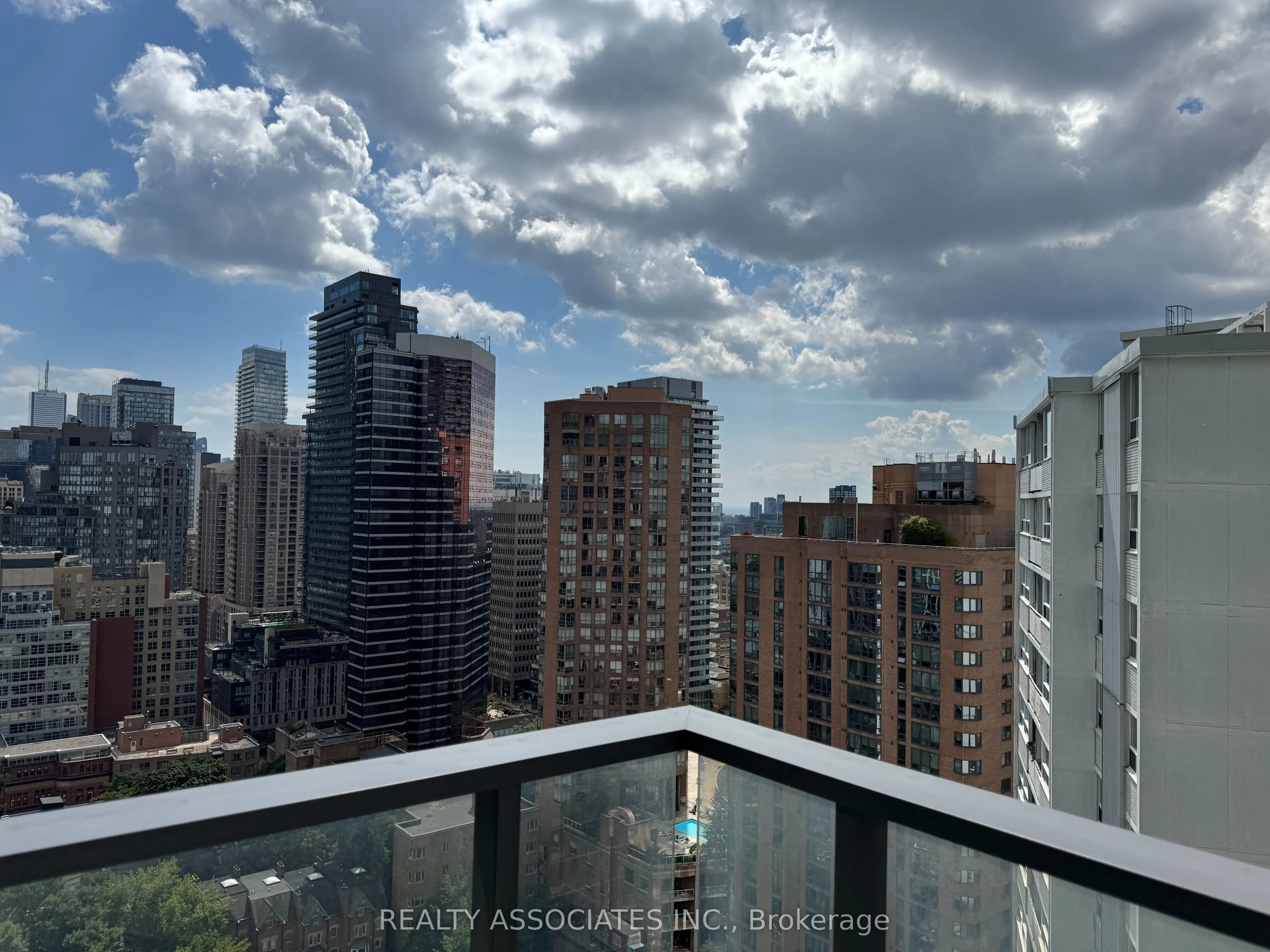 75 St Nicholas Street #2105